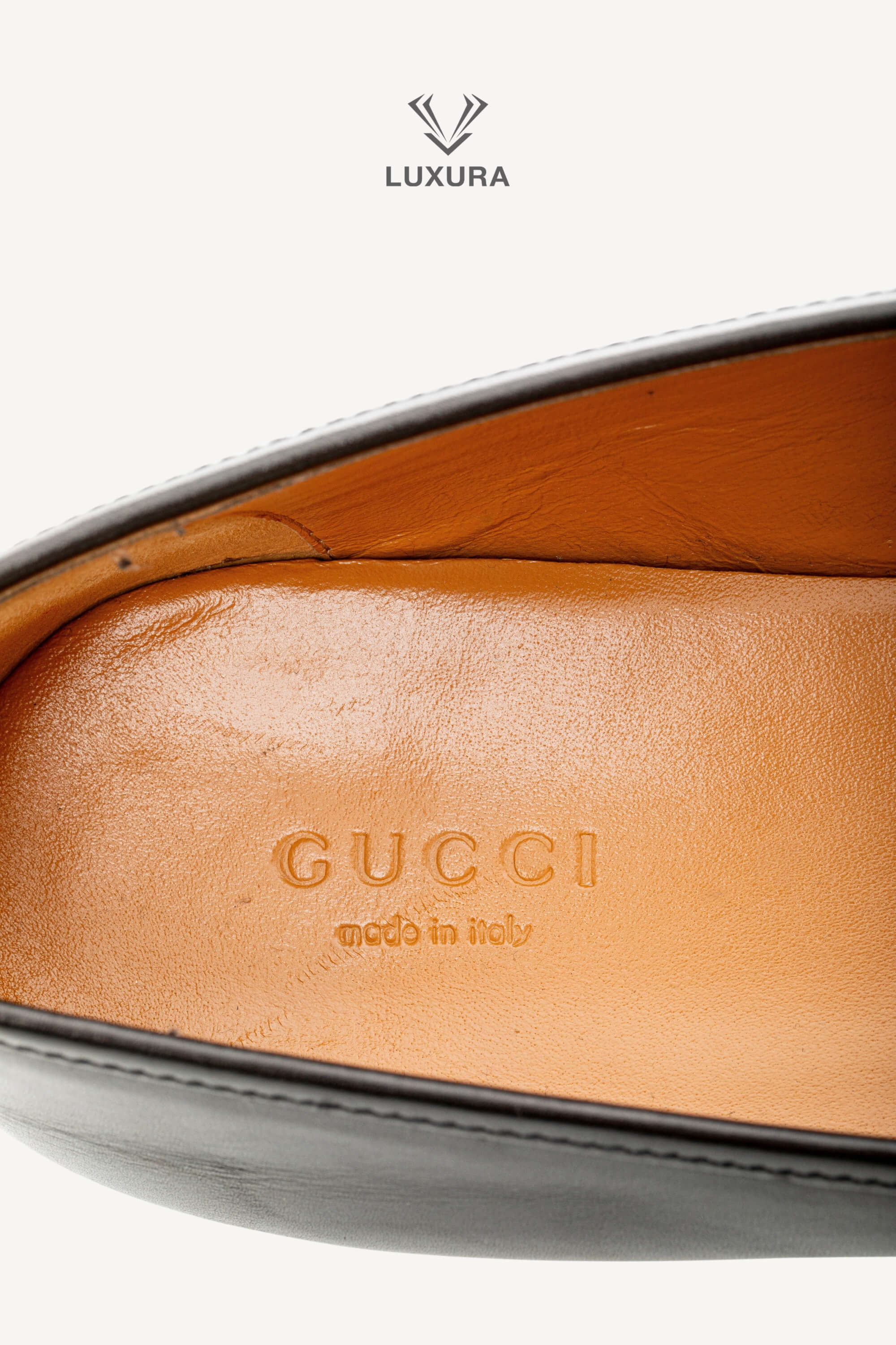 <span style="font-size: 10px;letter-spacing: .15em">BEST DEAL</span><br> <strong>GUCCI</strong><br> <div style="margin-top:10px;font-size:16px">Calfskin Jordaan Loafers Black 40.5</div><br> - Image 10