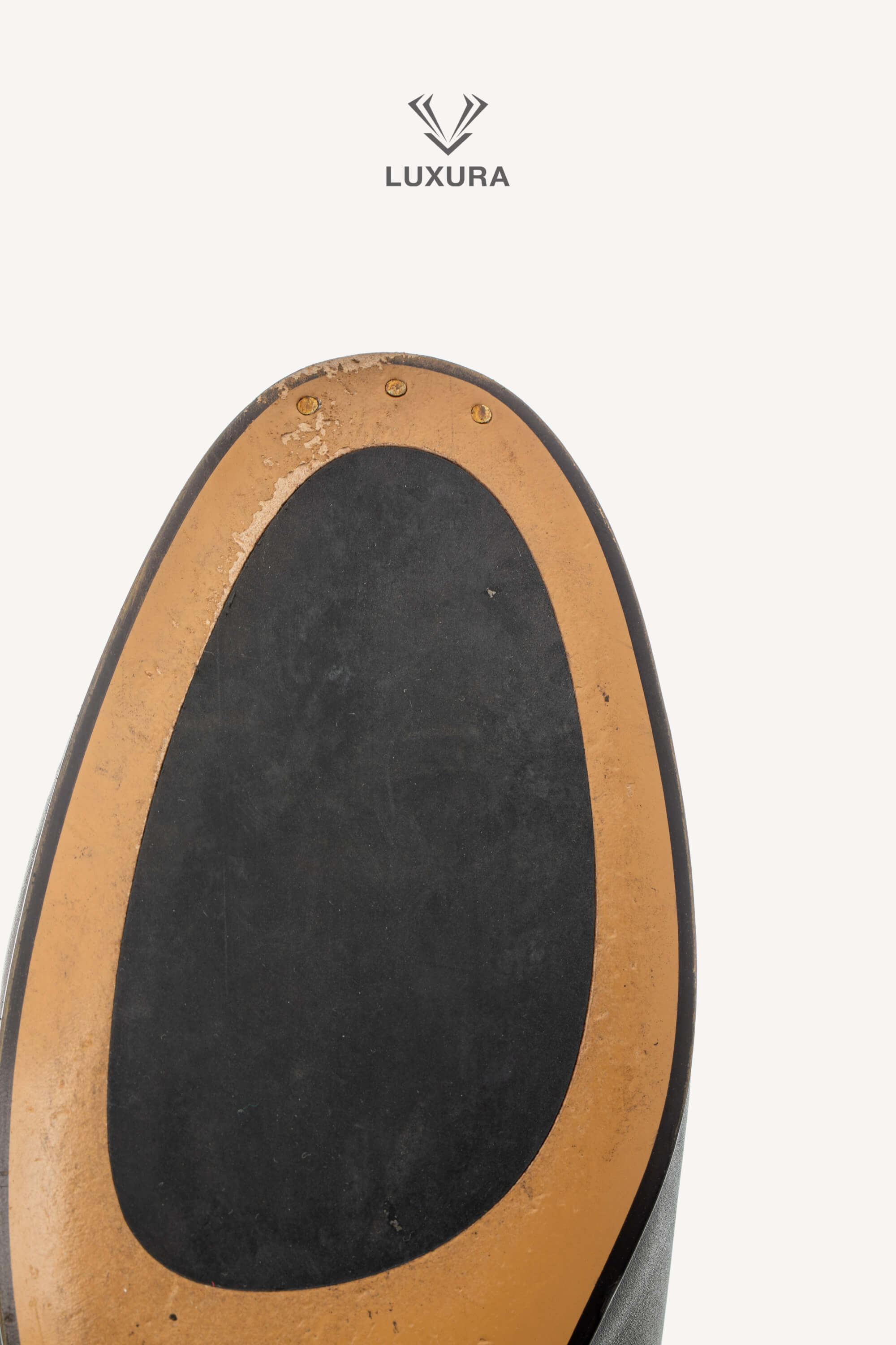 <span style="font-size: 10px;letter-spacing: .15em">BEST DEAL</span><br> <strong>GUCCI</strong><br> <div style="margin-top:10px;font-size:16px">Calfskin Jordaan Loafers Black 40.5</div><br> - Image 6