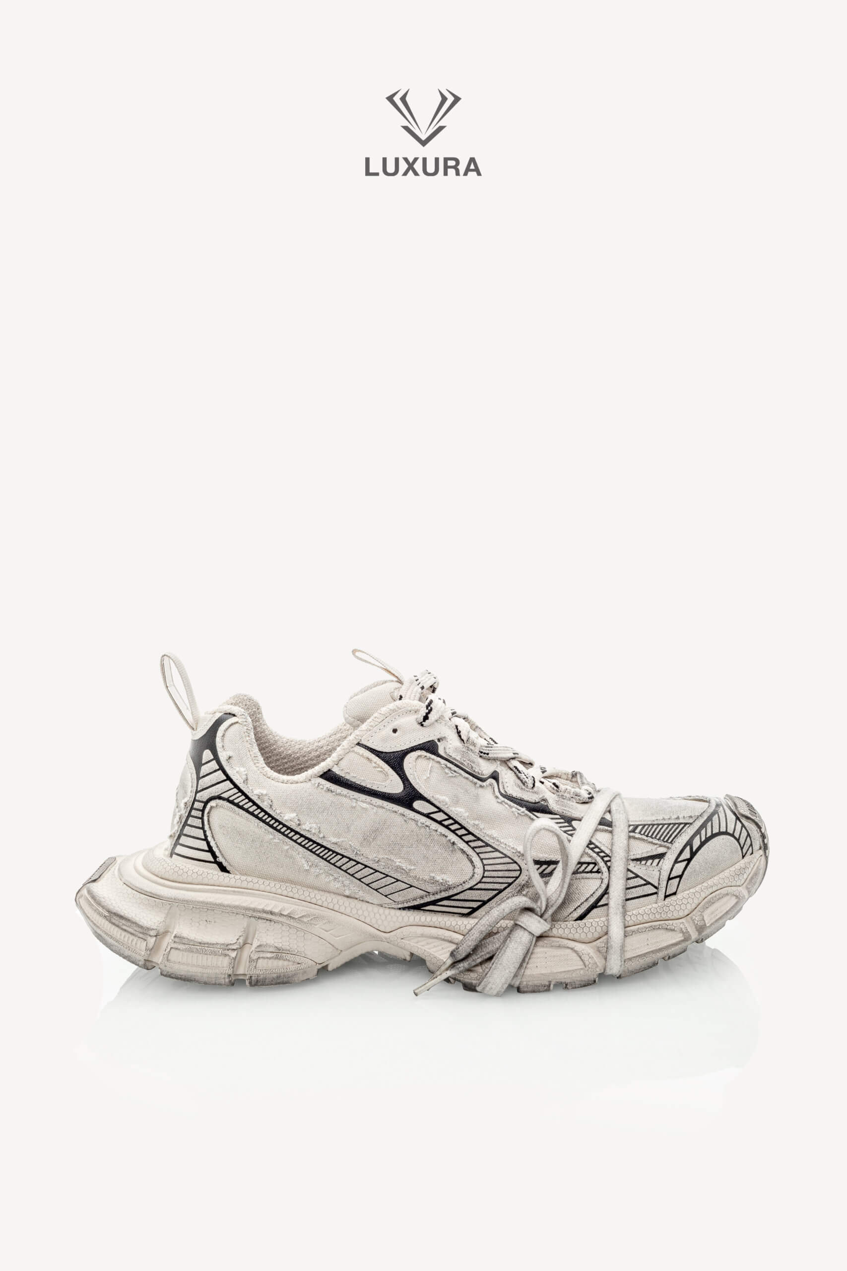 <span style="font-size: 10px;letter-spacing: .15em">IN TRENDING</span><br>            <strong>BALENCIAGA</strong><br>            <div style="margin-top:10px;font-size:16px">3XL Worn Out Light Grey Sneaker 43 </div><br>
