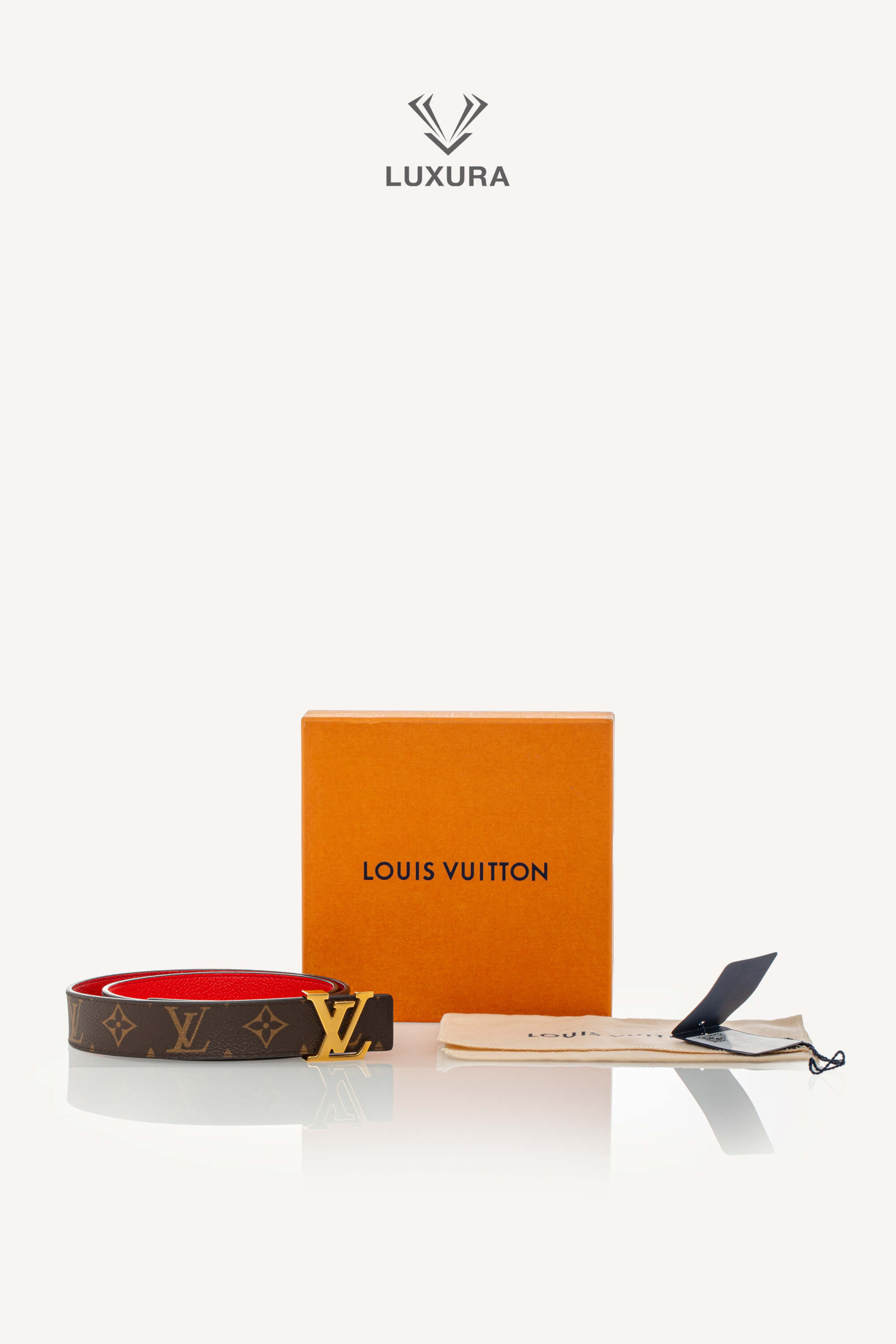 <span style="font-size: 10px;letter-spacing: .15em">HARD TO FIND</span><br> <strong>LOUIS VUITTON</strong><br> <div style="margin-top:10px;font-size:16px">LV Initiales 30mm Reversible Belt Red Monogram Canvas M0322W 80</div><br> - Image 2