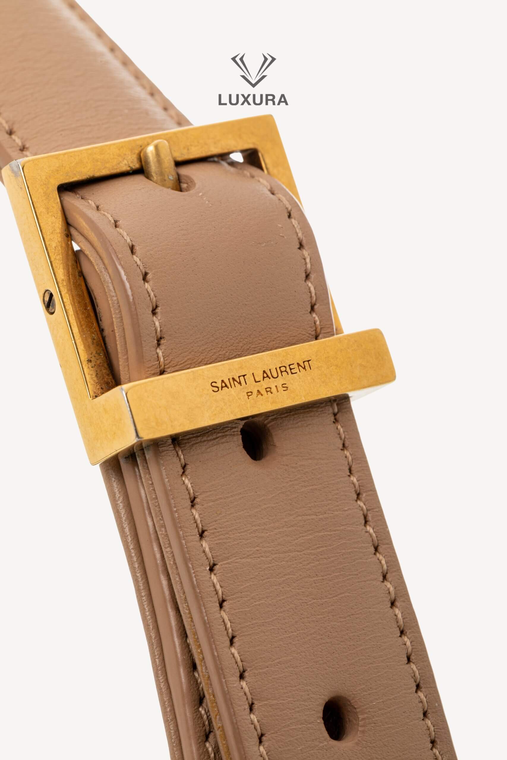 <span style="font-size: 10px;letter-spacing: .15em">NEW COLLECTION</span><br>            <strong>SAINT LAURENT</strong><br>            <div style="margin-top:10px;font-size:16px">Smooth Calfskin Le 5 A 7 Hobo Beige</div><br> - Image 17