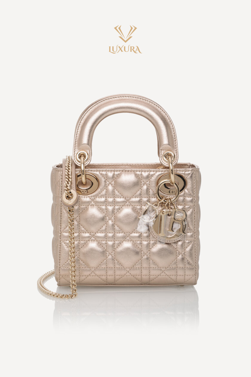 <span style="font-size: 10px; color: rgb(101, 101, 101);letter-spacing: .15em;">HARD TO FIND</span><br><strong> DIOR </strong><br><div style="margin-top:10px; font-size:16px;">Mini Lady Dior Bag Light Gold Cannage Calfskin </div><br>