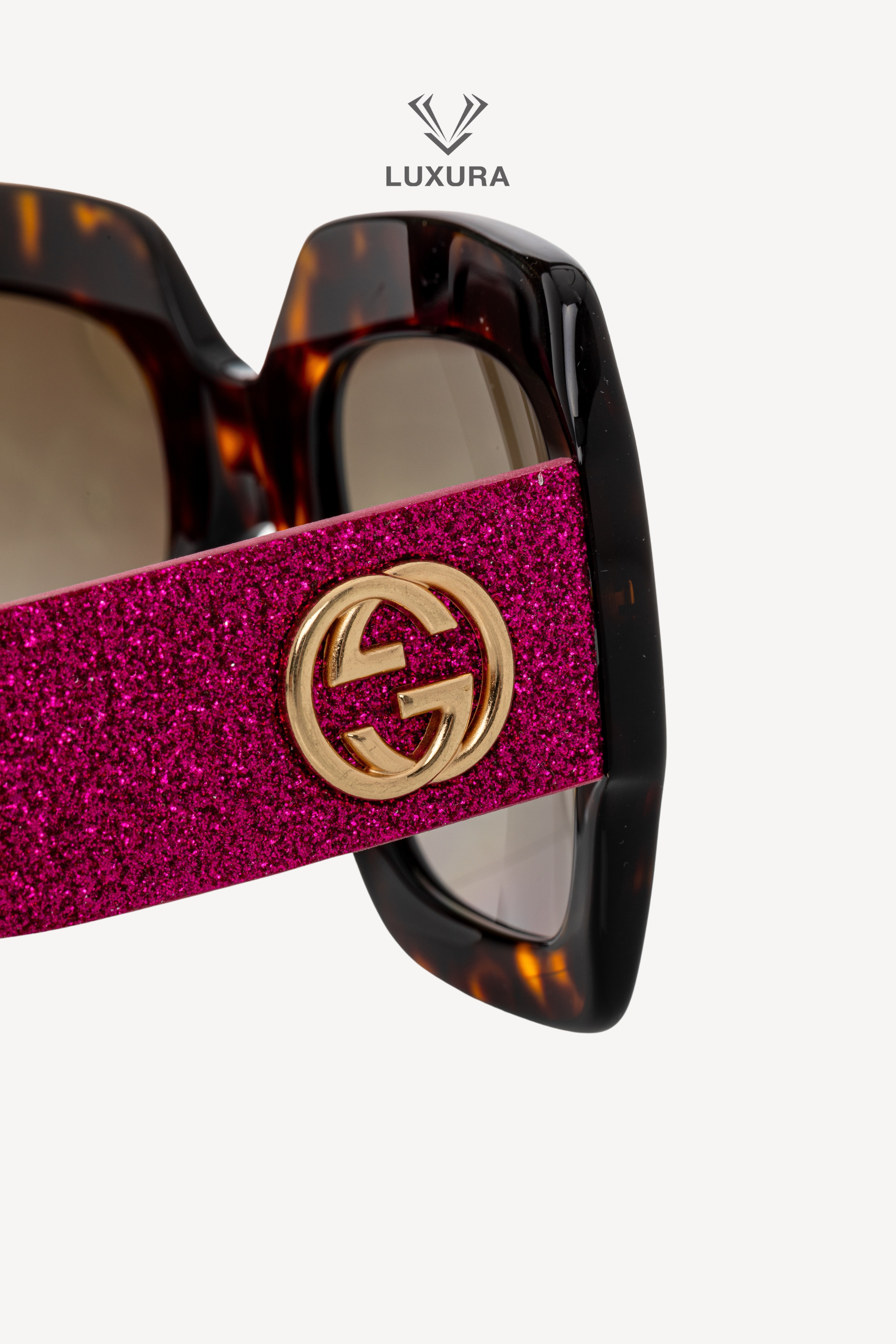 <span style="font-size: 10px; color: rgb(101, 101, 101);letter-spacing: .15em;">HARD TO FIND</span><br><strong> GUCCI </strong><br><div style="margin-top:10px; font-size:16px;">Tortoise Shell Acetate Pink Sunglasses GG0102S-003</div><br> - Image 8