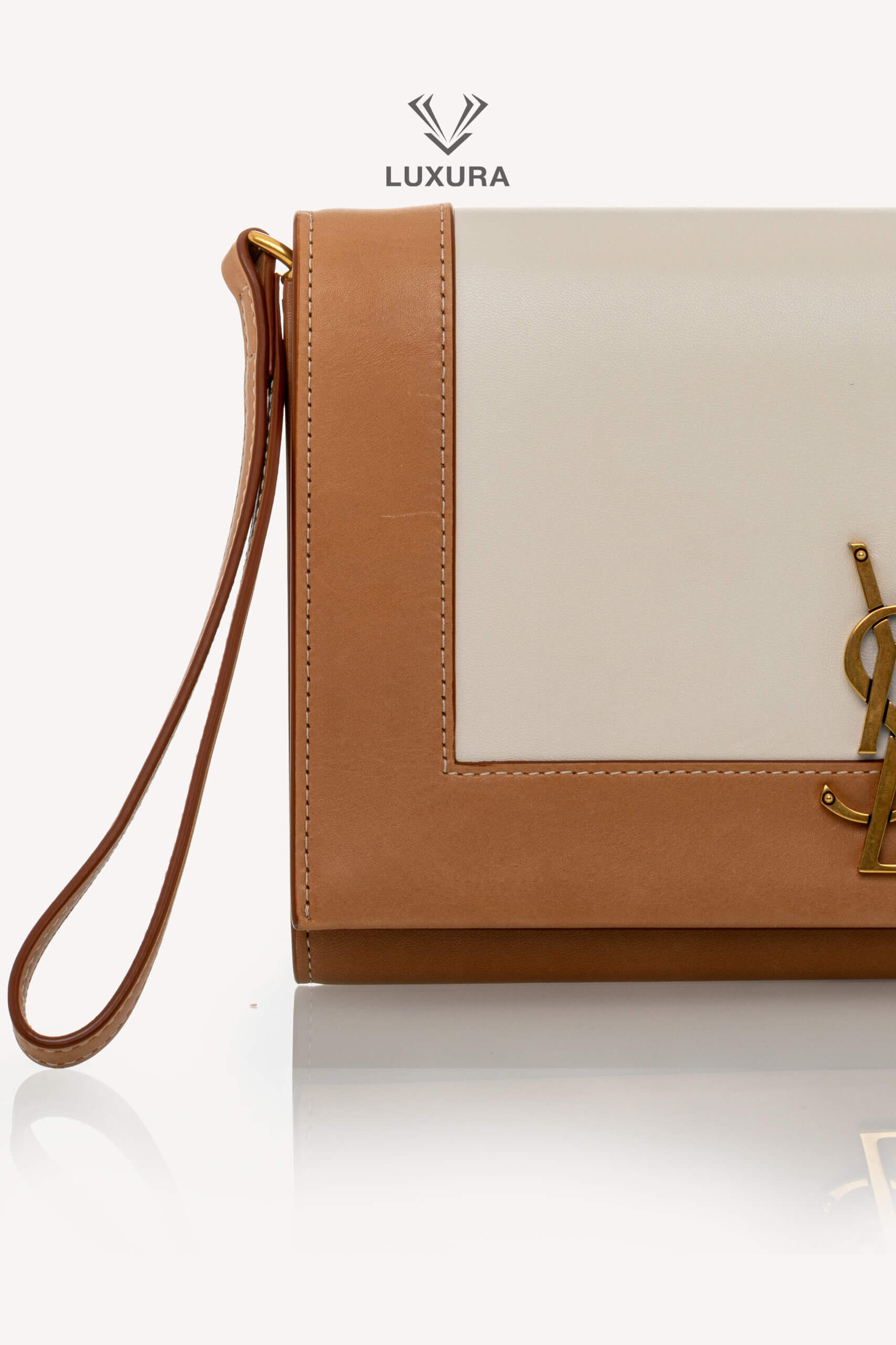 <span style="font-size: 10px;letter-spacing: .15em">HARD TO FIND</span><br>            <strong>SAINT LAURENT</strong><br>            <div style="margin-top:10px;font-size:16px">Nappa Calfskin Two-Toned Monogram Pouch Off-White Brown</div><br> - Image 8