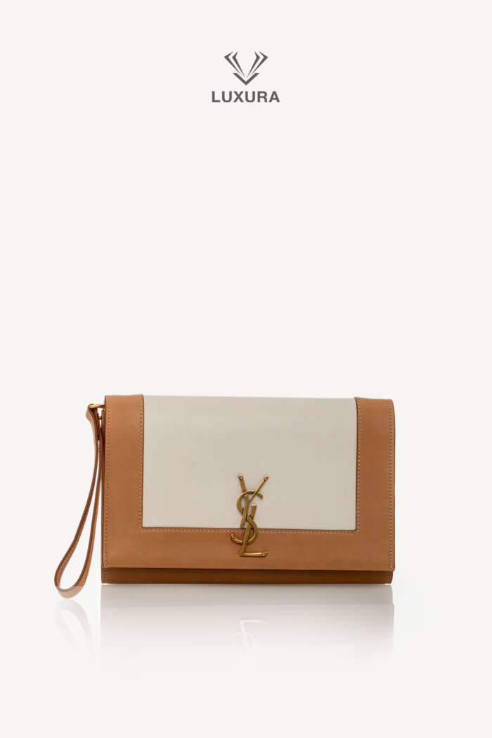 <span style="font-size: 10px;letter-spacing: .15em">HARD TO FIND</span><br>            <strong>SAINT LAURENT</strong><br>            <div style="margin-top:10px;font-size:16px">Nappa Calfskin Two-Toned Monogram Pouch Off-White Brown</div><br>