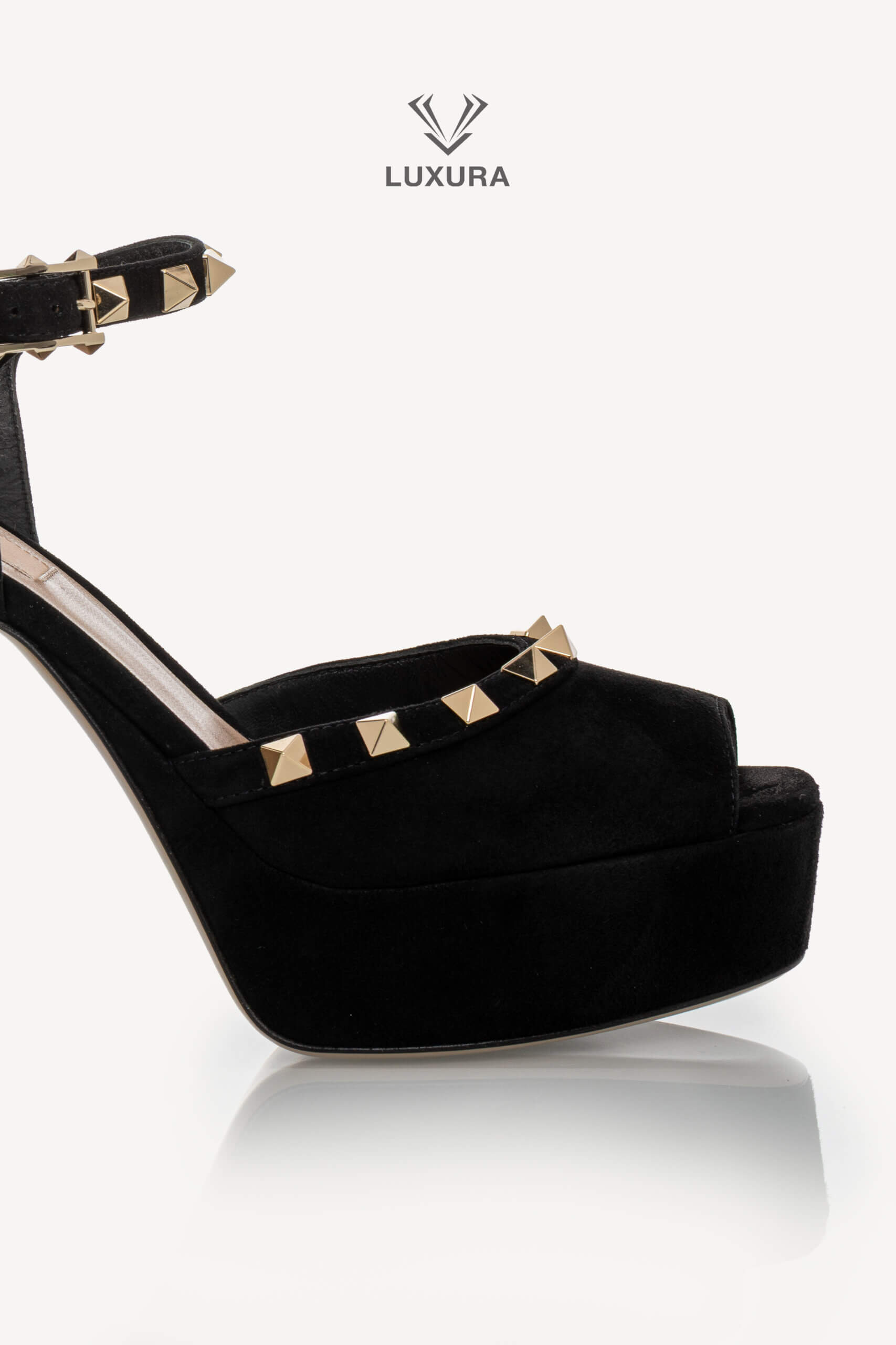 <span style="font-size: 10px;letter-spacing: .15em">BEST DEAL</span><br>            <strong>VALENTINO</strong><br>            <div style="margin-top:10px;font-size:16px">Garavani Rockstud Open Platform Sandals 36.5 Black</div><br> - Image 11