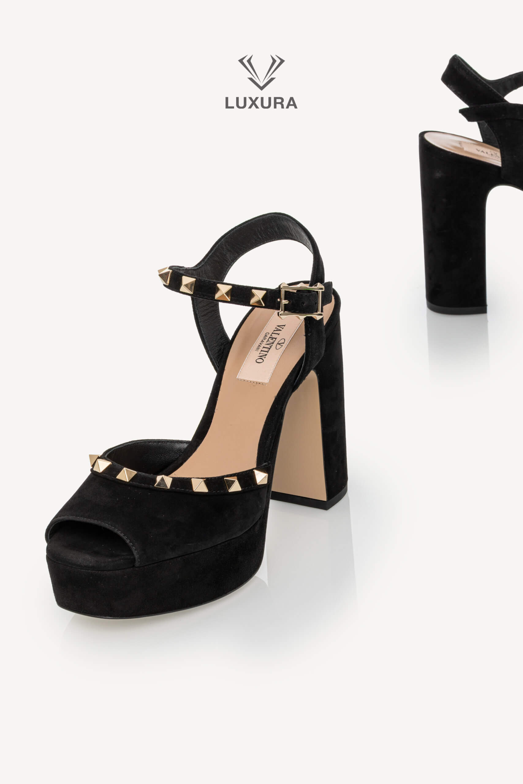 <span style="font-size: 10px;letter-spacing: .15em">BEST DEAL</span><br>            <strong>VALENTINO</strong><br>            <div style="margin-top:10px;font-size:16px">Garavani Rockstud Open Platform Sandals 36.5 Black</div><br> - Image 8
