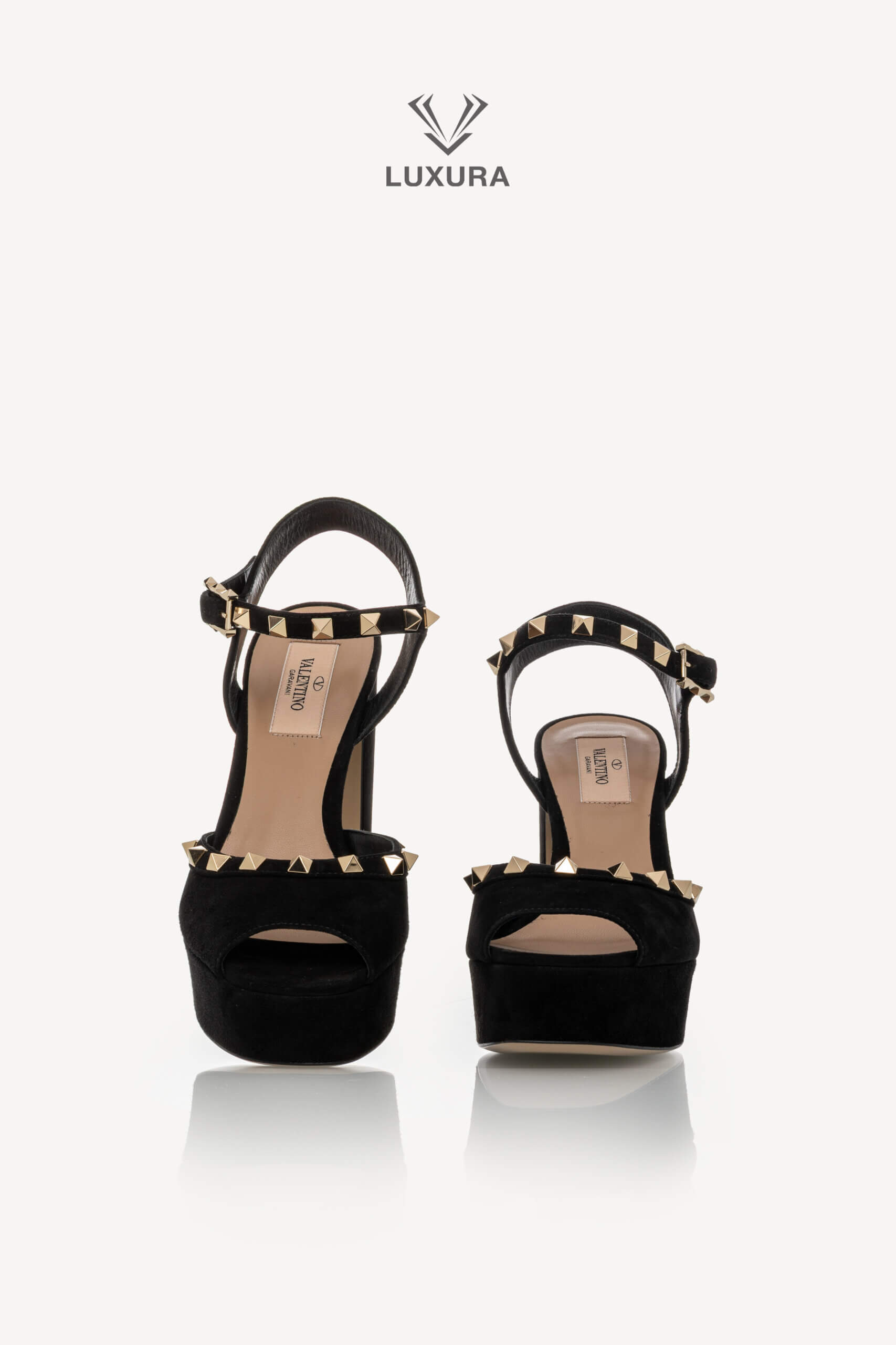 <span style="font-size: 10px;letter-spacing: .15em">BEST DEAL</span><br>            <strong>VALENTINO</strong><br>            <div style="margin-top:10px;font-size:16px">Garavani Rockstud Open Platform Sandals 36.5 Black</div><br> - Image 4