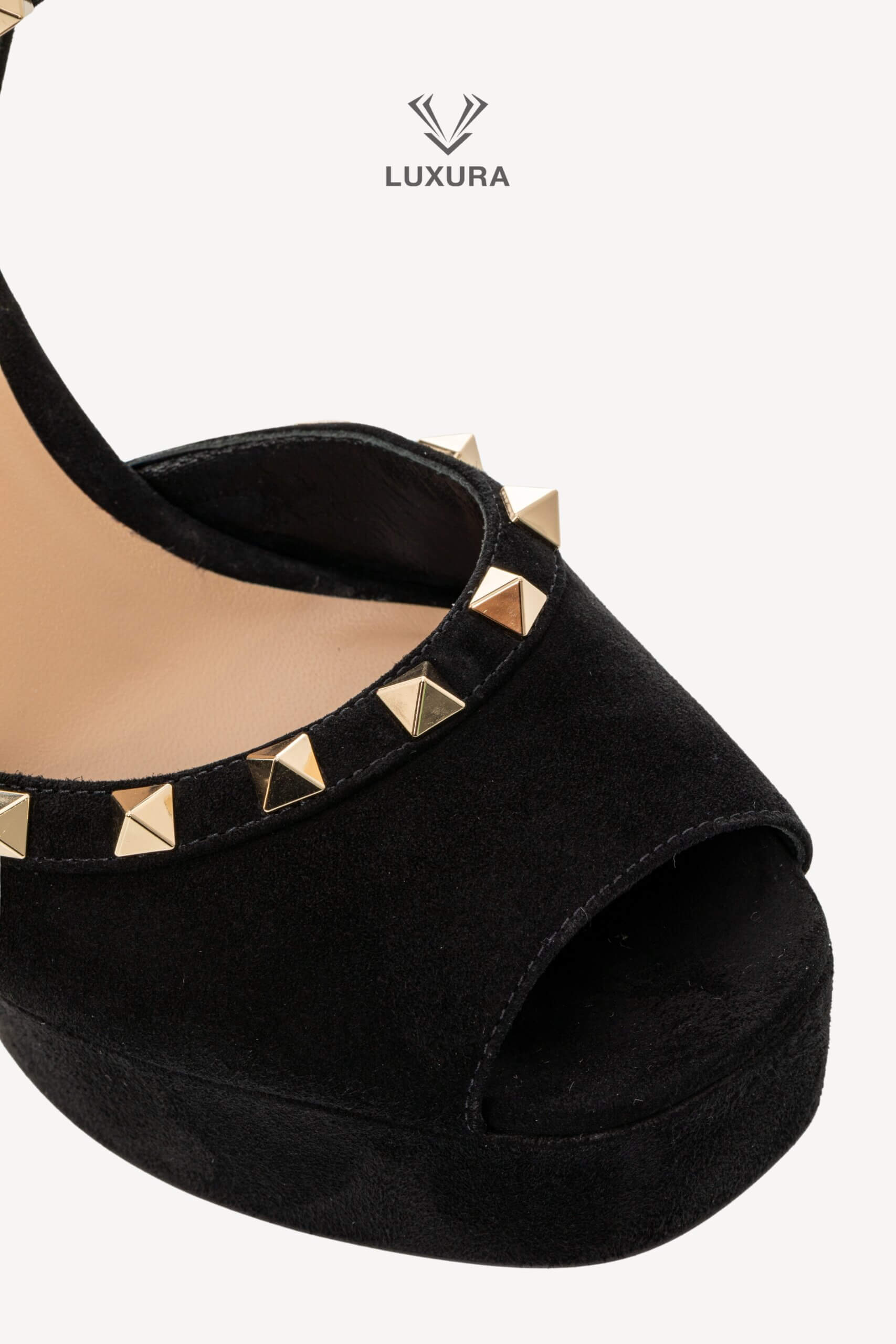 <span style="font-size: 10px;letter-spacing: .15em">BEST DEAL</span><br>            <strong>VALENTINO</strong><br>            <div style="margin-top:10px;font-size:16px">Garavani Rockstud Open Platform Sandals 36.5 Black</div><br> - Image 12