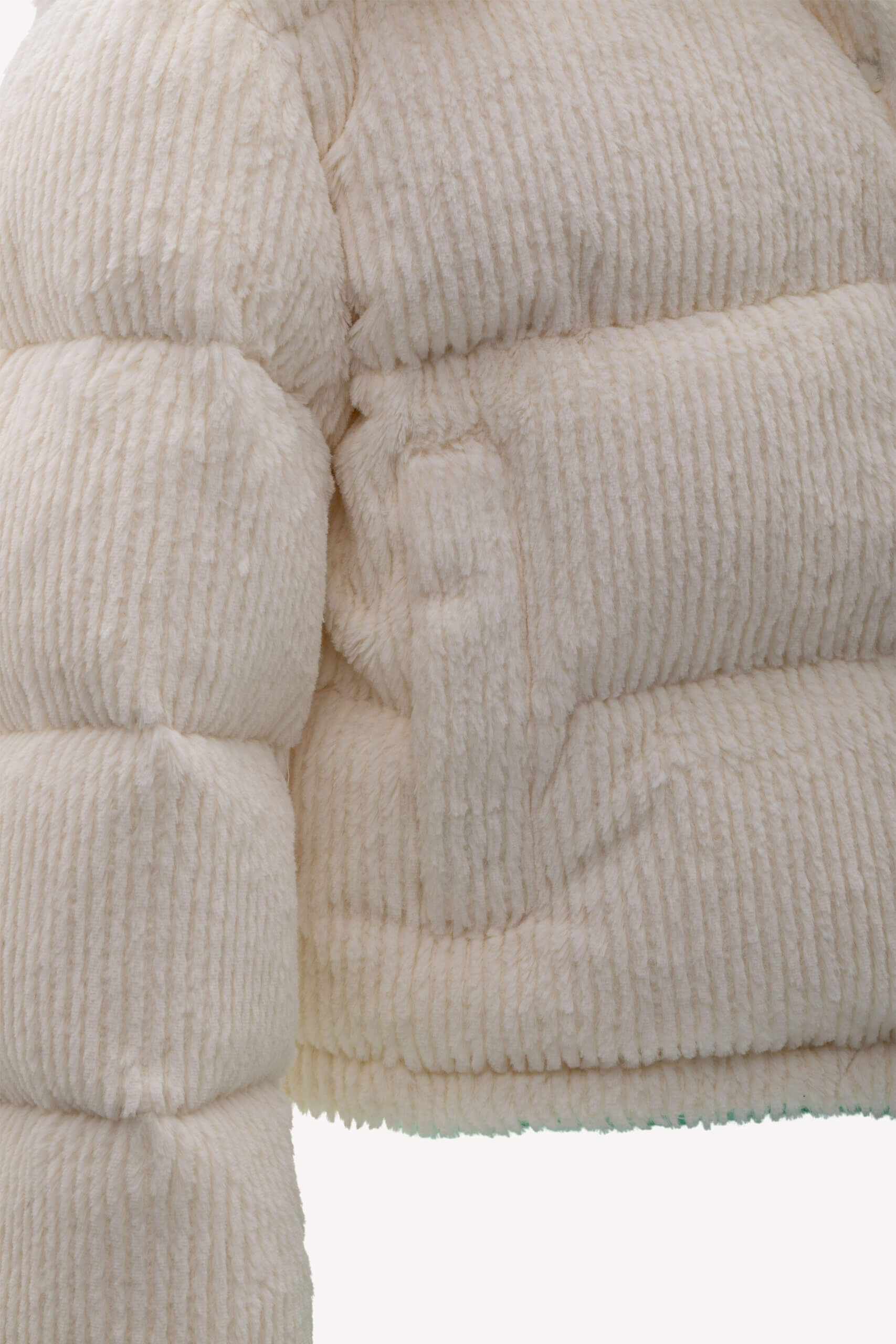 <span style="font-size: 10px;letter-spacing: .15em">BEST DEAL</span><br>            <strong>MONCLER</strong><br>            <div style="margin-top:10px;font-size:16px">Daos Hooded Corduroy Short Down Jacket Beige 0 ( xs-s )</div><br> - Image 10