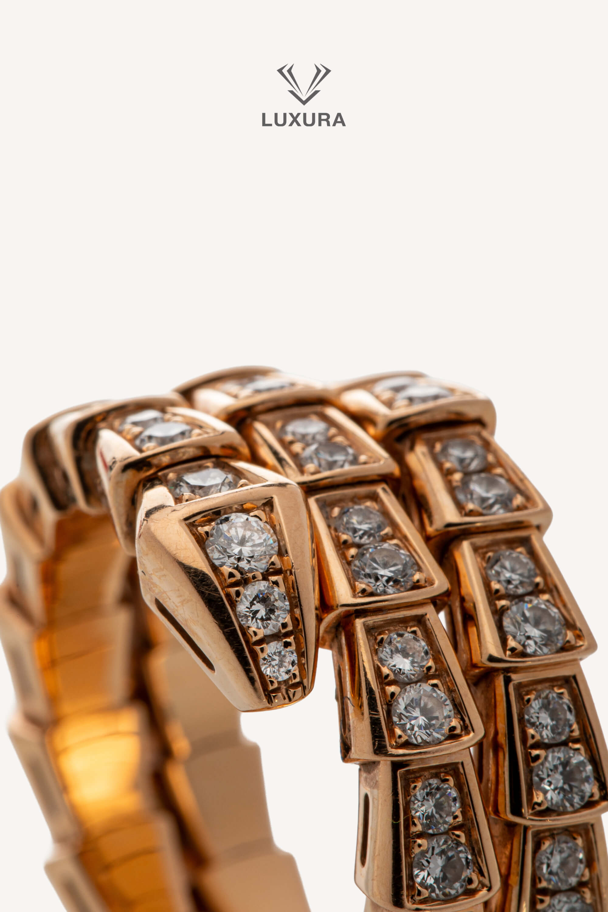 <span style="font-size: 10px; color: rgb(101, 101, 101);letter-spacing: .15em;">HARD TO FIND</span><br><strong> BVLGARI </strong><br><div style="margin-top:10px; font-size:16px;"> Serpenti Viper 18k Rose Gold Ring with full pave Diamonds </div><br> - Image 7
