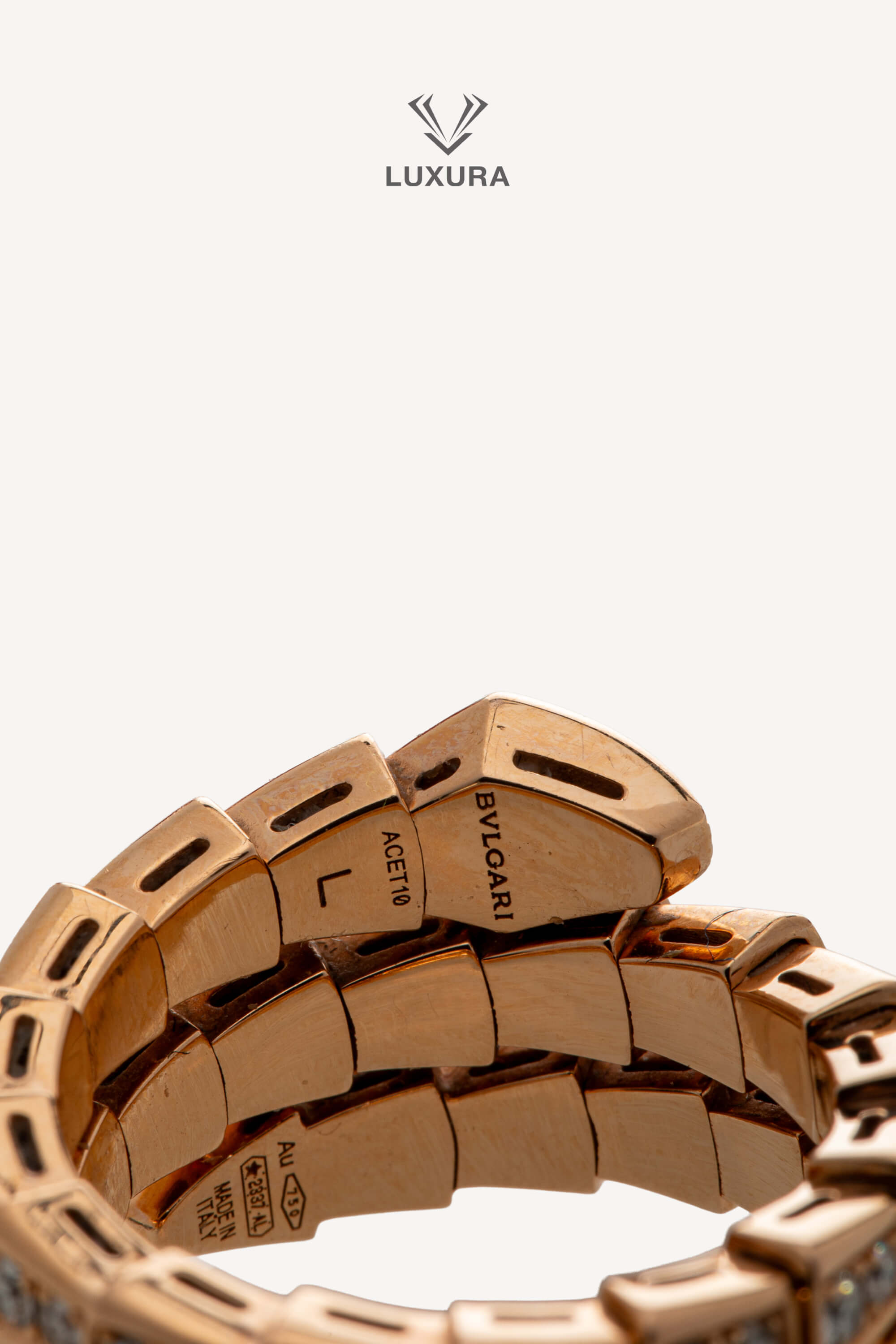 <span style="font-size: 10px; color: rgb(101, 101, 101);letter-spacing: .15em;">HARD TO FIND</span><br><strong> BVLGARI </strong><br><div style="margin-top:10px; font-size:16px;"> Serpenti Viper 18k Rose Gold Ring with full pave Diamonds </div><br> - Image 21