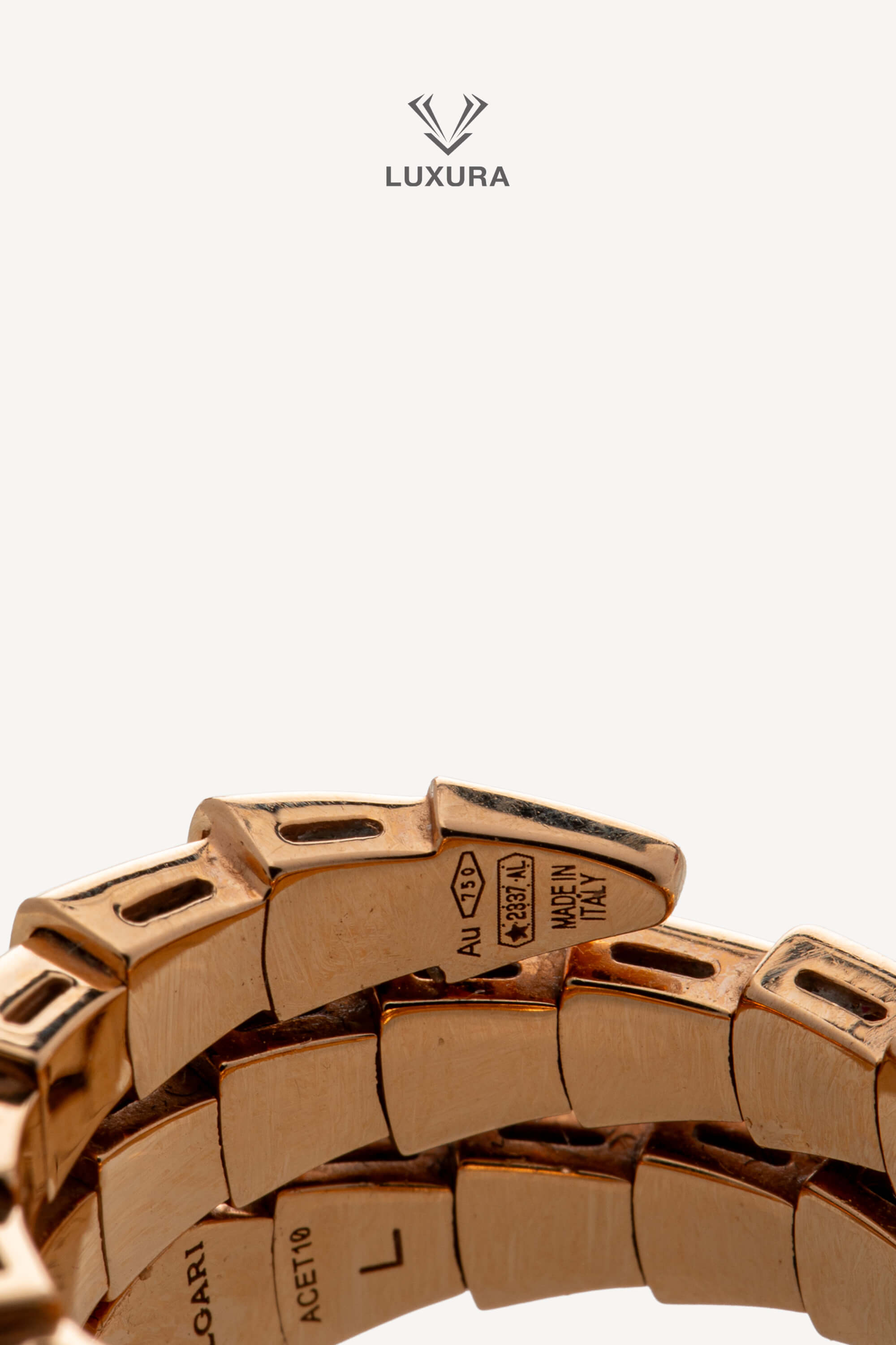 <span style="font-size: 10px; color: rgb(101, 101, 101);letter-spacing: .15em;">HARD TO FIND</span><br><strong> BVLGARI </strong><br><div style="margin-top:10px; font-size:16px;"> Serpenti Viper 18k Rose Gold Ring with full pave Diamonds </div><br> - Image 20