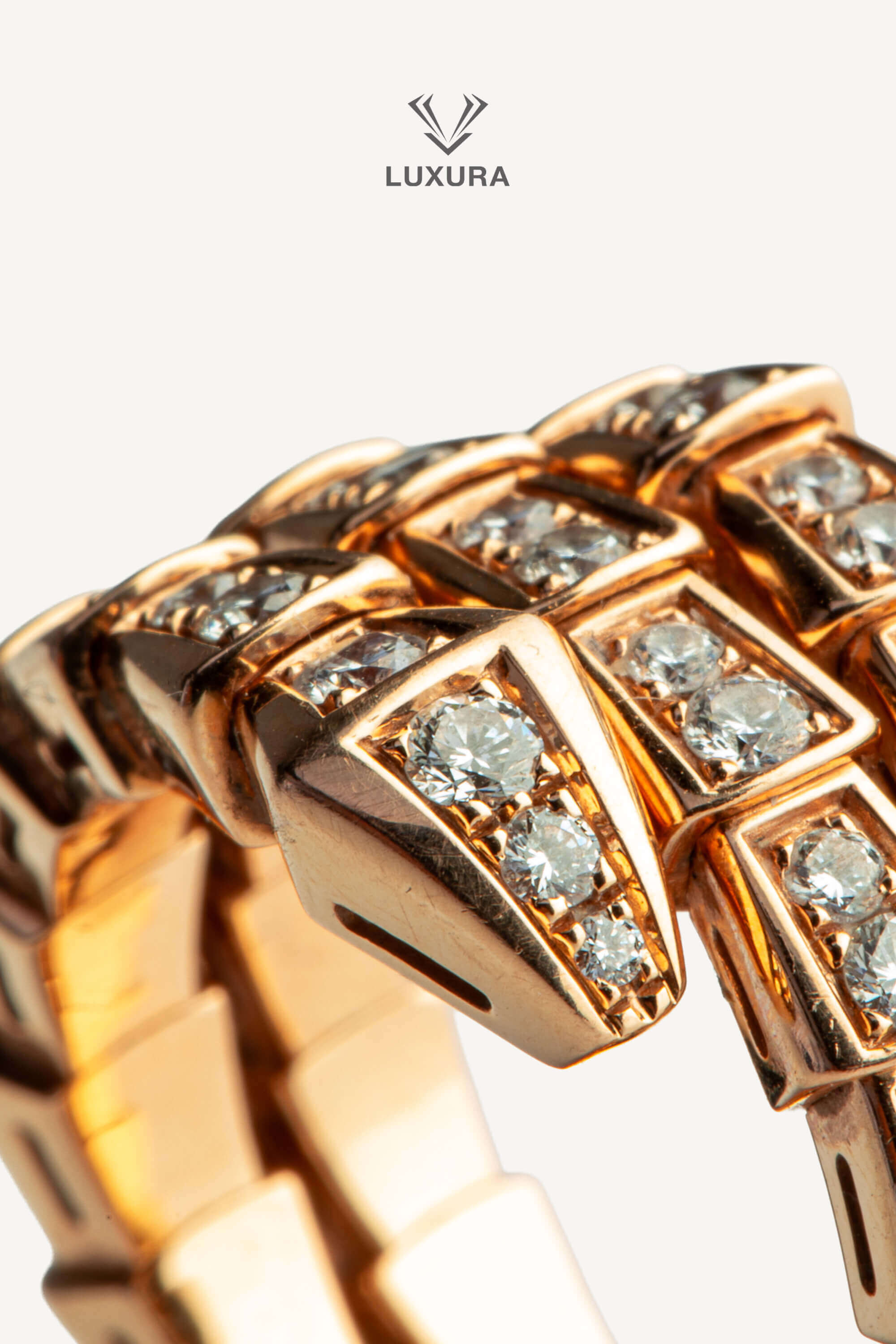 <span style="font-size: 10px; color: rgb(101, 101, 101);letter-spacing: .15em;">HARD TO FIND</span><br><strong> BVLGARI </strong><br><div style="margin-top:10px; font-size:16px;"> Serpenti Viper 18k Rose Gold Ring with full pave Diamonds </div><br> - Image 5