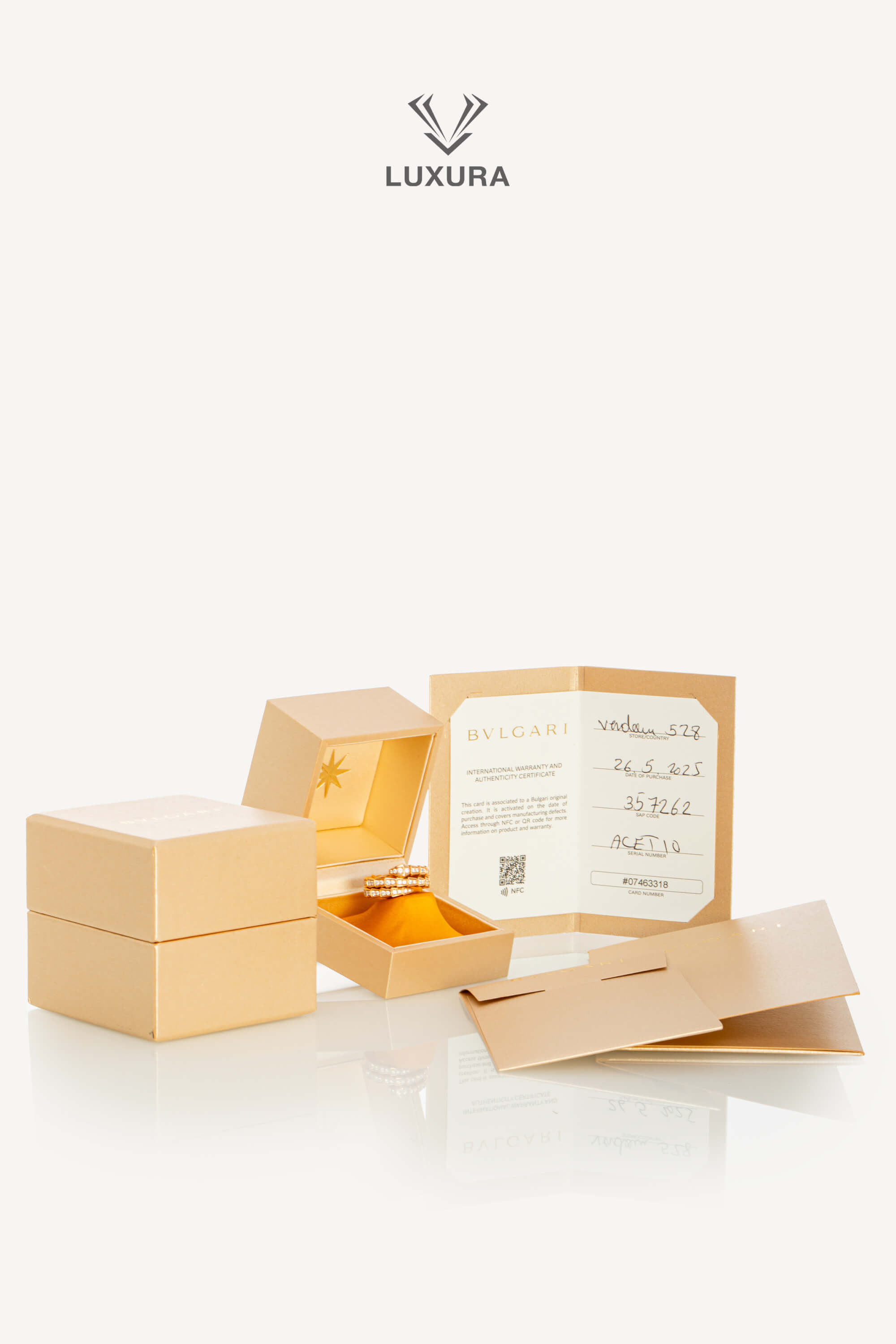 <span style="font-size: 10px; color: rgb(101, 101, 101);letter-spacing: .15em;">HARD TO FIND</span><br><strong> BVLGARI </strong><br><div style="margin-top:10px; font-size:16px;"> Serpenti Viper 18k Rose Gold Ring with full pave Diamonds </div><br> - Image 13