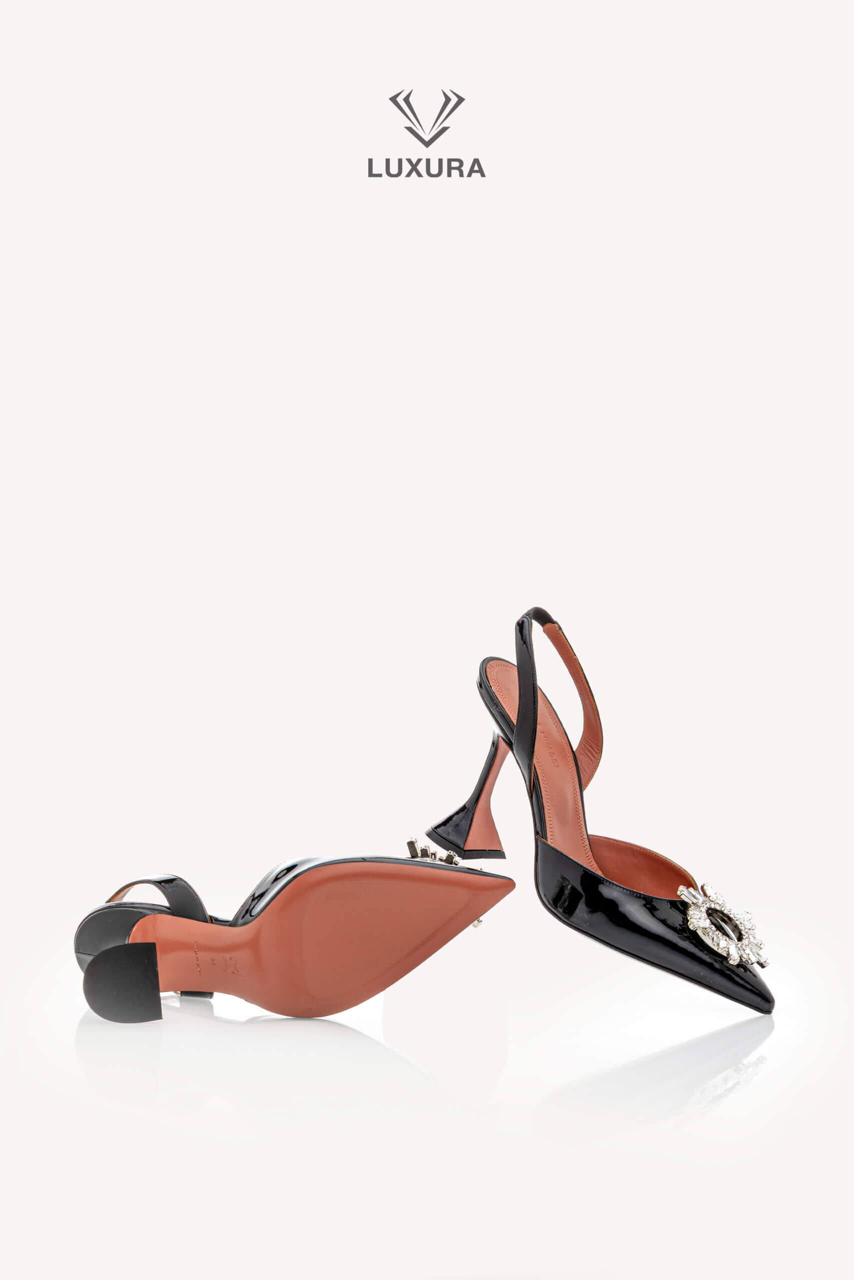 <span style="font-size: 10px;letter-spacing: .15em">BEST DEAL</span><br>            <strong>AMINA MUADDI</strong><br>            <div style="margin-top:10px;font-size:16px">Begum Sling 95 Pumps Black Leather 38 ( true size 37 )</div><br> - Image 20