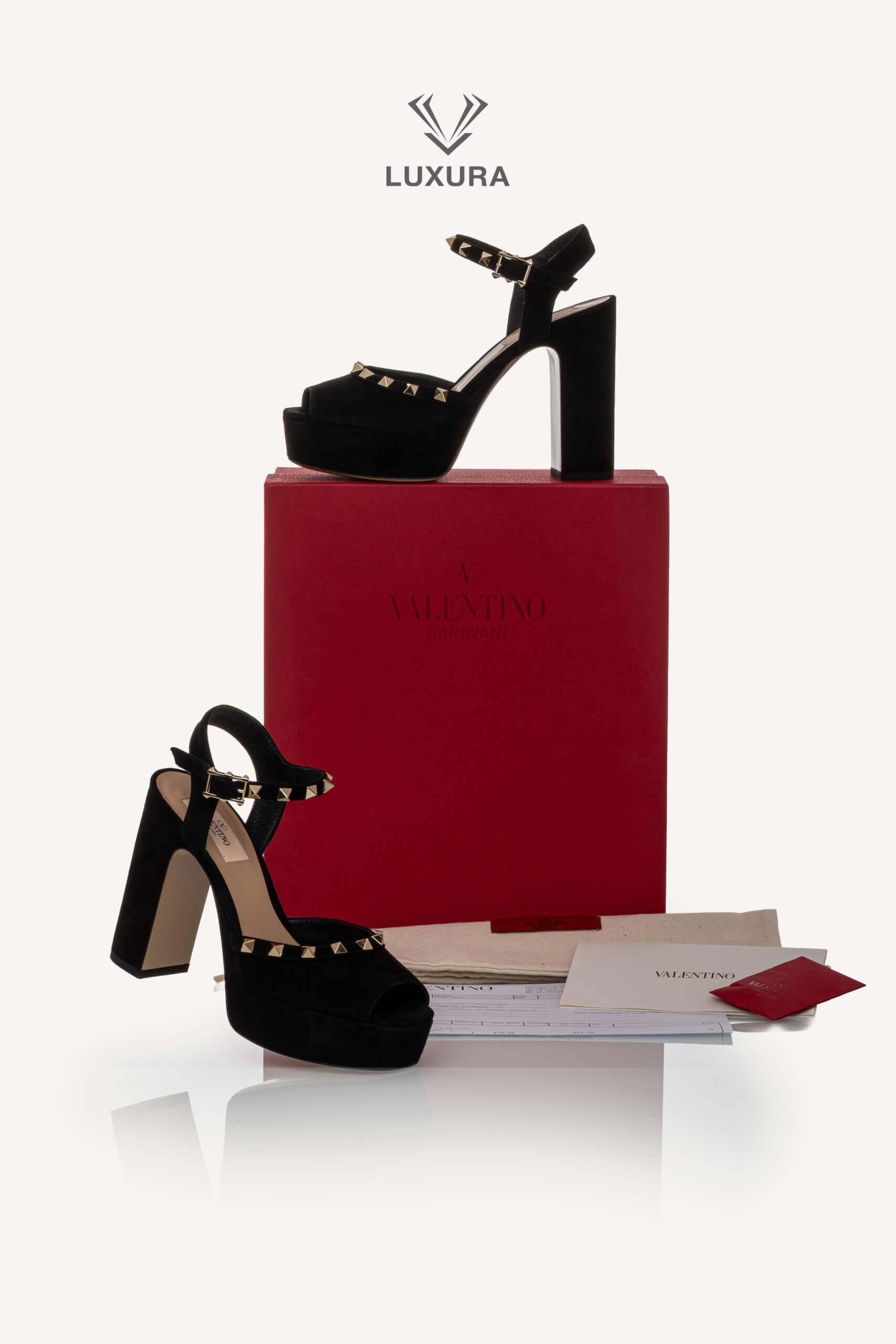 <span style="font-size: 10px;letter-spacing: .15em">BEST DEAL</span><br>            <strong>VALENTINO</strong><br>            <div style="margin-top:10px;font-size:16px">Garavani Rockstud Open Platform Sandals 36.5 Black</div><br> - Image 2