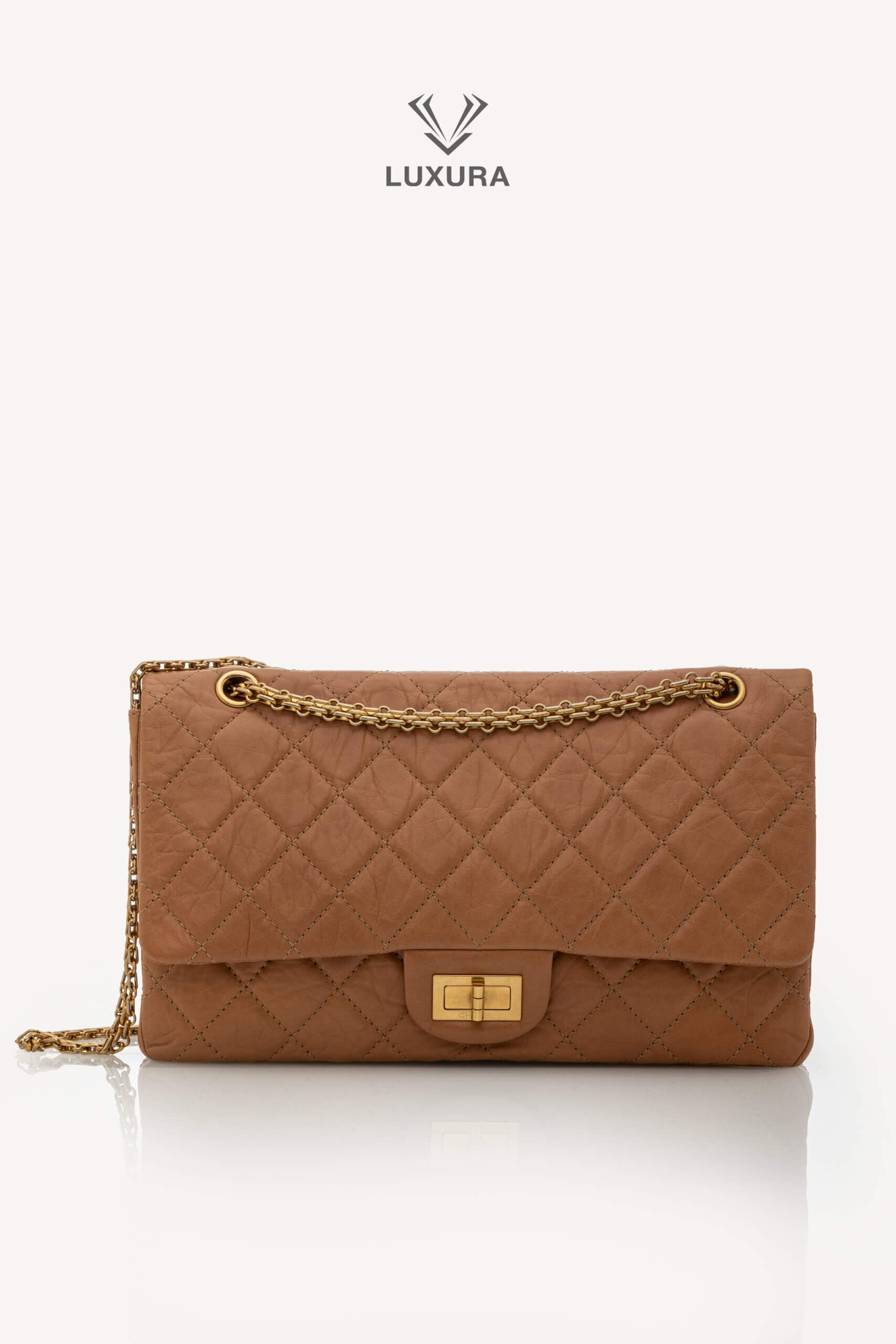 <span style="font-size: 10px;letter-spacing: .15em">HARD TO FIND</span><br><strong>CHANEL</strong><br><div style="margin-top:10px;font-size:16px">2.55 Dark Beige Distressed Calf with Gold Hardware</div><br> - Image 7