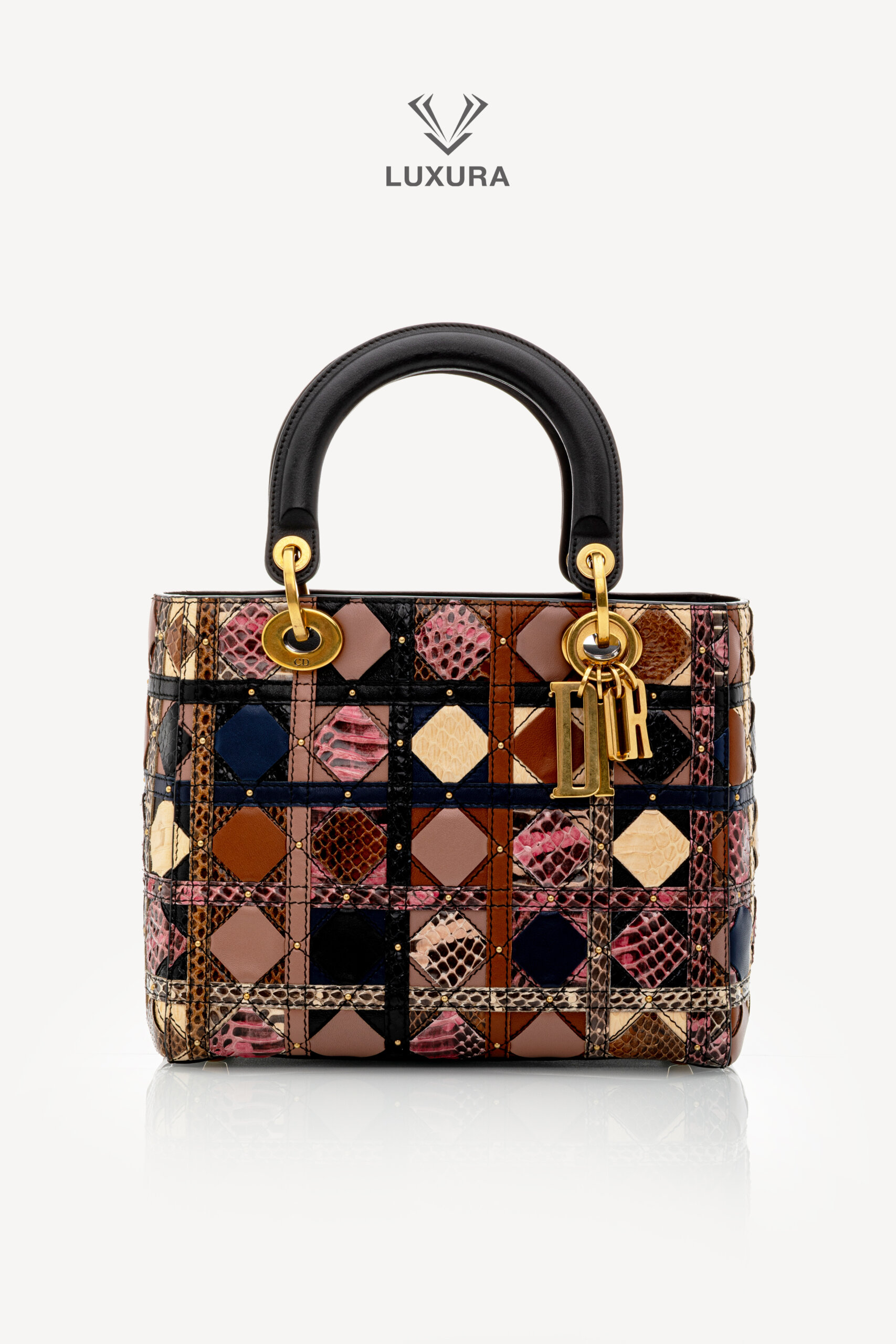 <span style="font-size: 10px;letter-spacing: .15em">HARD TO FIND</span><br><strong>Dior</strong><br><div style="margin-top:10px;font-size:16px">Supple Medium Lady Patchwork Cannage Leather and Exotics Leather</div><br> - Image 2