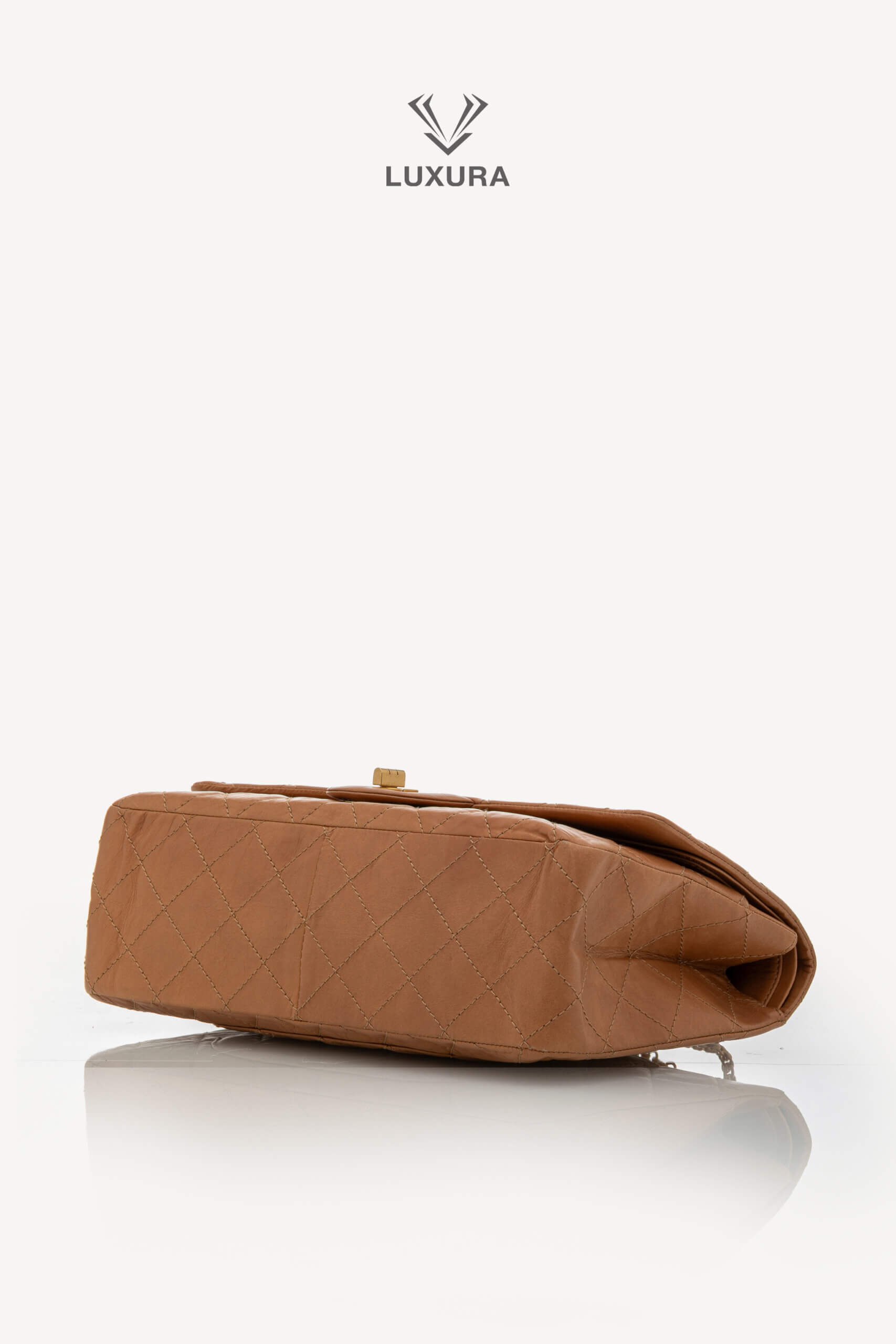 <span style="font-size: 10px;letter-spacing: .15em">HARD TO FIND</span><br><strong>CHANEL</strong><br><div style="margin-top:10px;font-size:16px">2.55 Dark Beige Distressed Calf with Gold Hardware</div><br> - Image 9