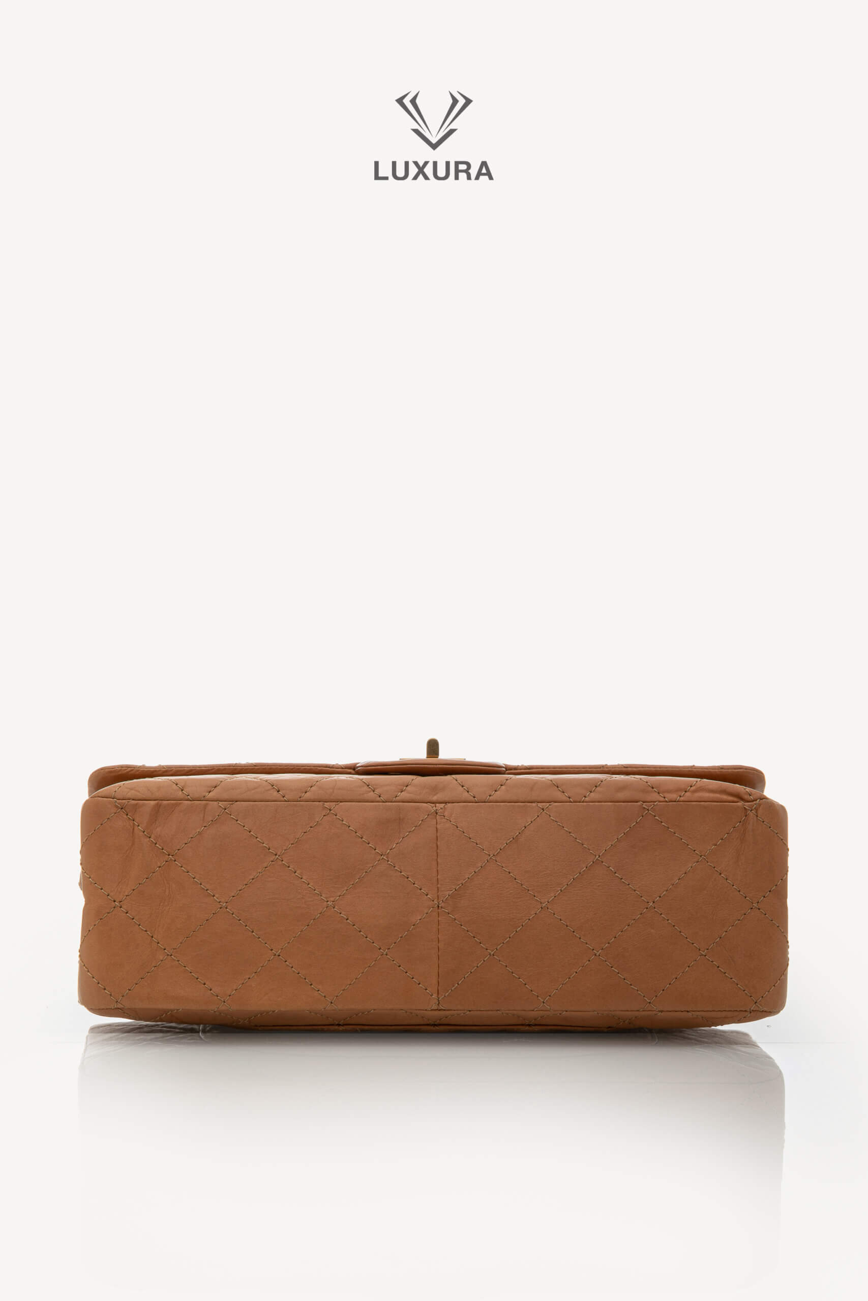 <span style="font-size: 10px;letter-spacing: .15em">HARD TO FIND</span><br><strong>CHANEL</strong><br><div style="margin-top:10px;font-size:16px">2.55 Dark Beige Distressed Calf with Gold Hardware</div><br> - Image 10