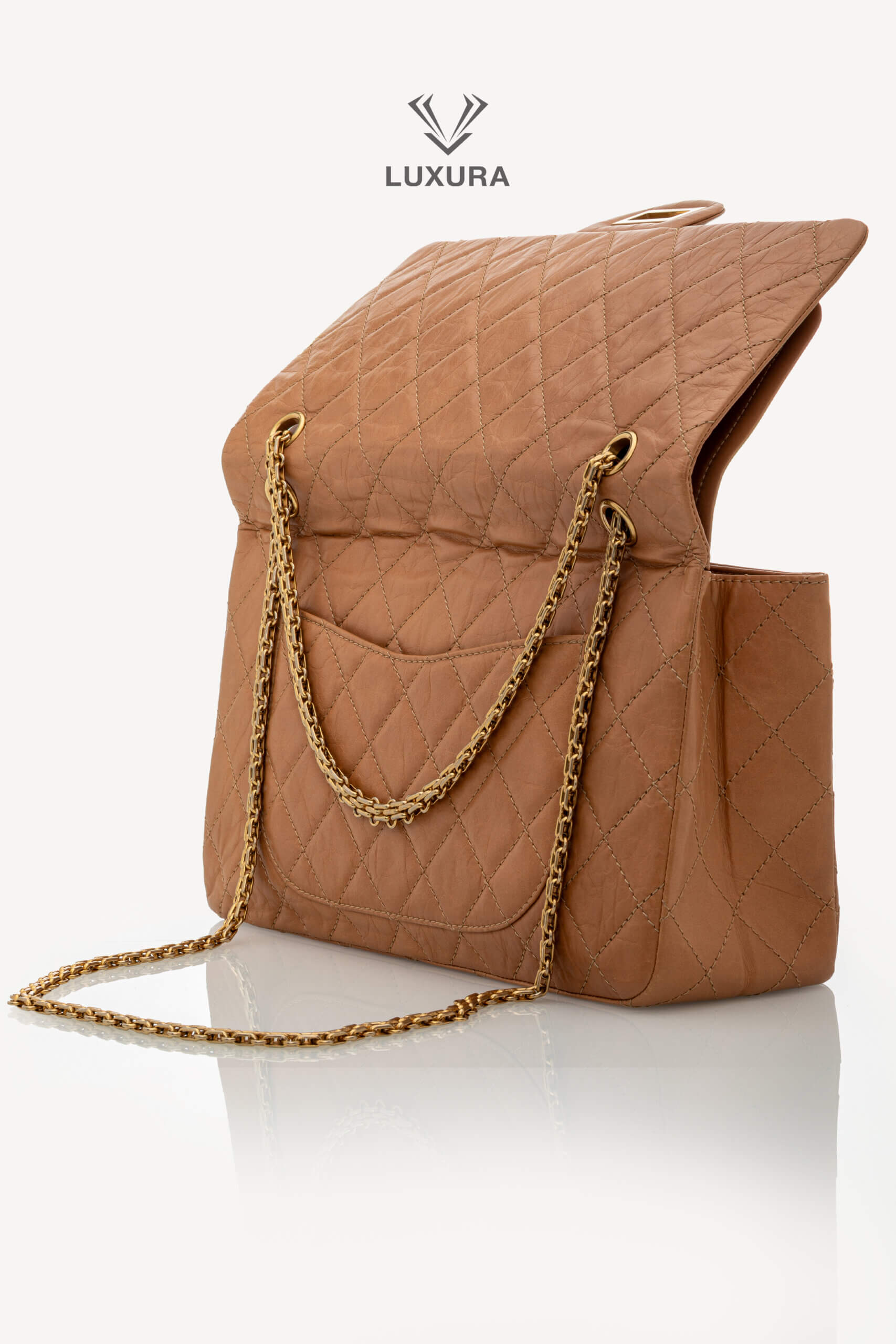 <span style="font-size: 10px;letter-spacing: .15em">HARD TO FIND</span><br><strong>CHANEL</strong><br><div style="margin-top:10px;font-size:16px">2.55 Dark Beige Distressed Calf with Gold Hardware</div><br> - Image 14