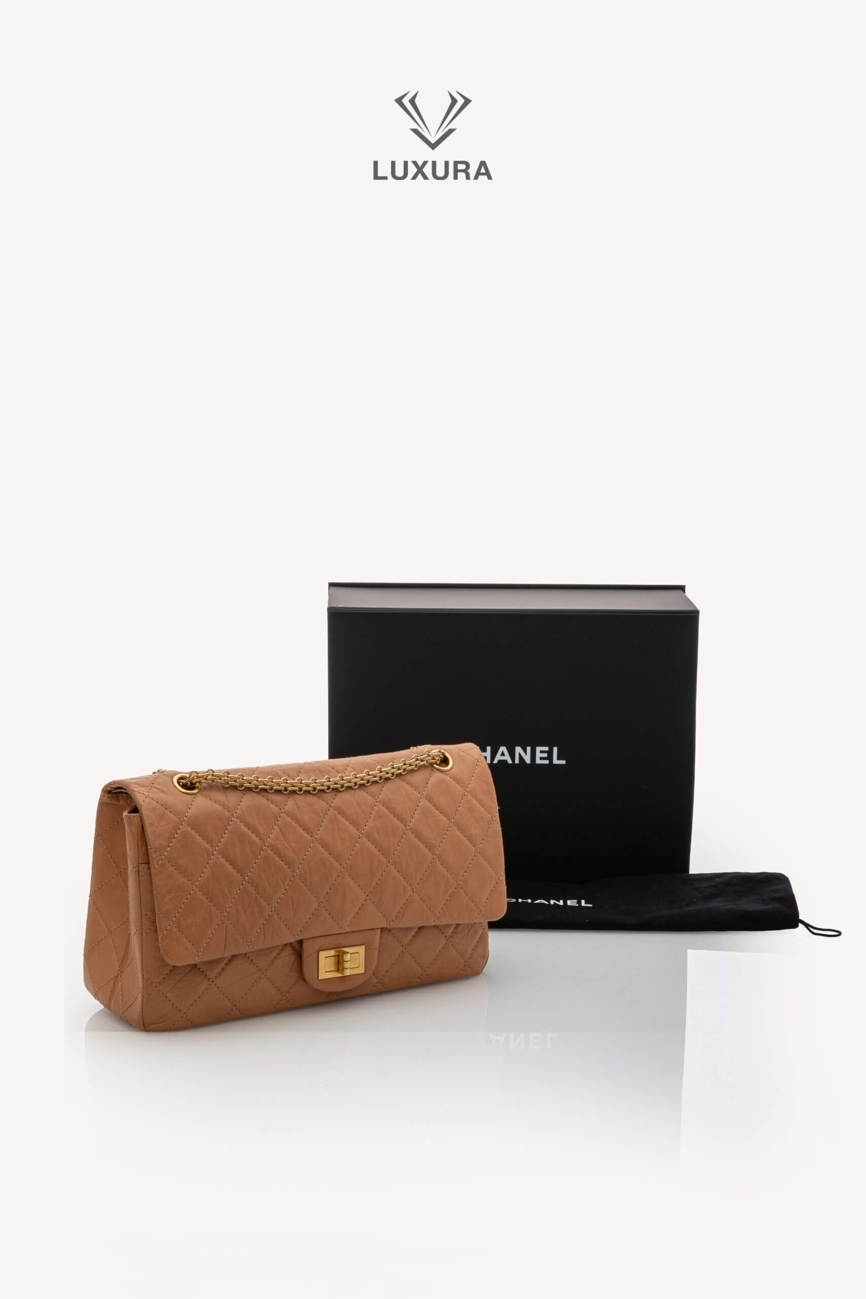 <span style="font-size: 10px;letter-spacing: .15em">HARD TO FIND</span><br><strong>CHANEL</strong><br><div style="margin-top:10px;font-size:16px">2.55 Dark Beige Distressed Calf with Gold Hardware</div><br> - Image 15
