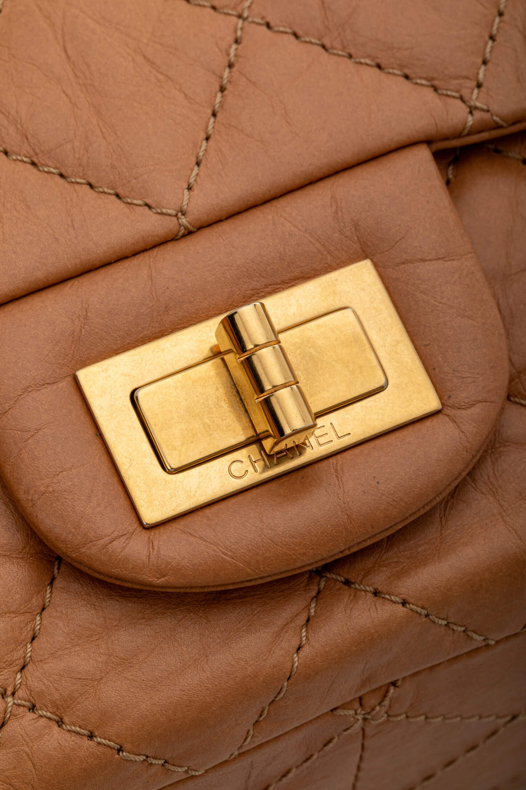 <span style="font-size: 10px;letter-spacing: .15em">HARD TO FIND</span><br><strong>CHANEL</strong><br><div style="margin-top:10px;font-size:16px">2.55 Dark Beige Distressed Calf with Gold Hardware</div><br> - Image 16