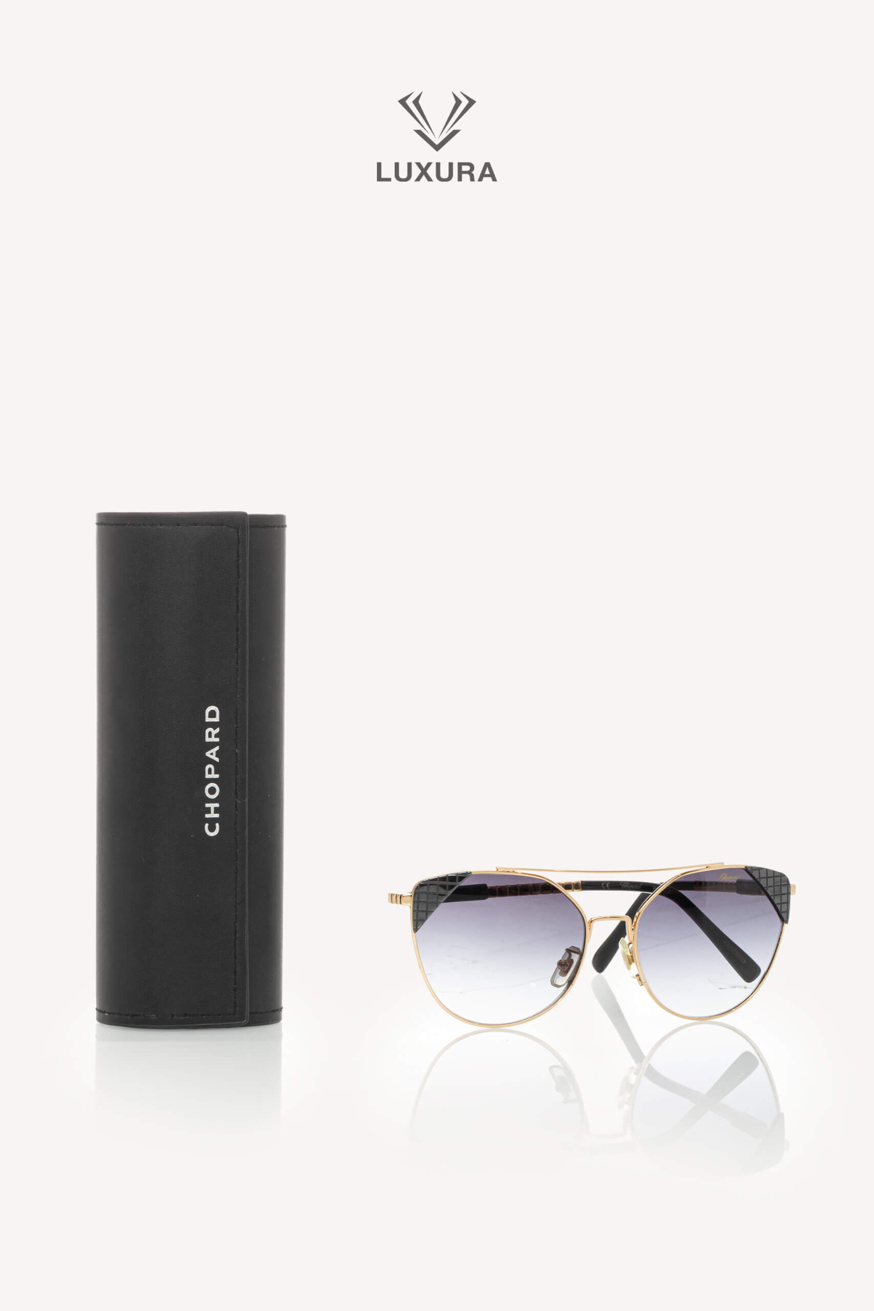 <span style="font-size: 10px;letter-spacing: .15em">HARD TO FIND</span><br> <strong>CHOPARD</strong><br> <div style="margin-top:10px;font-size:16px">SCHC40 300 Sunglasses Black</div><br> - Image 2