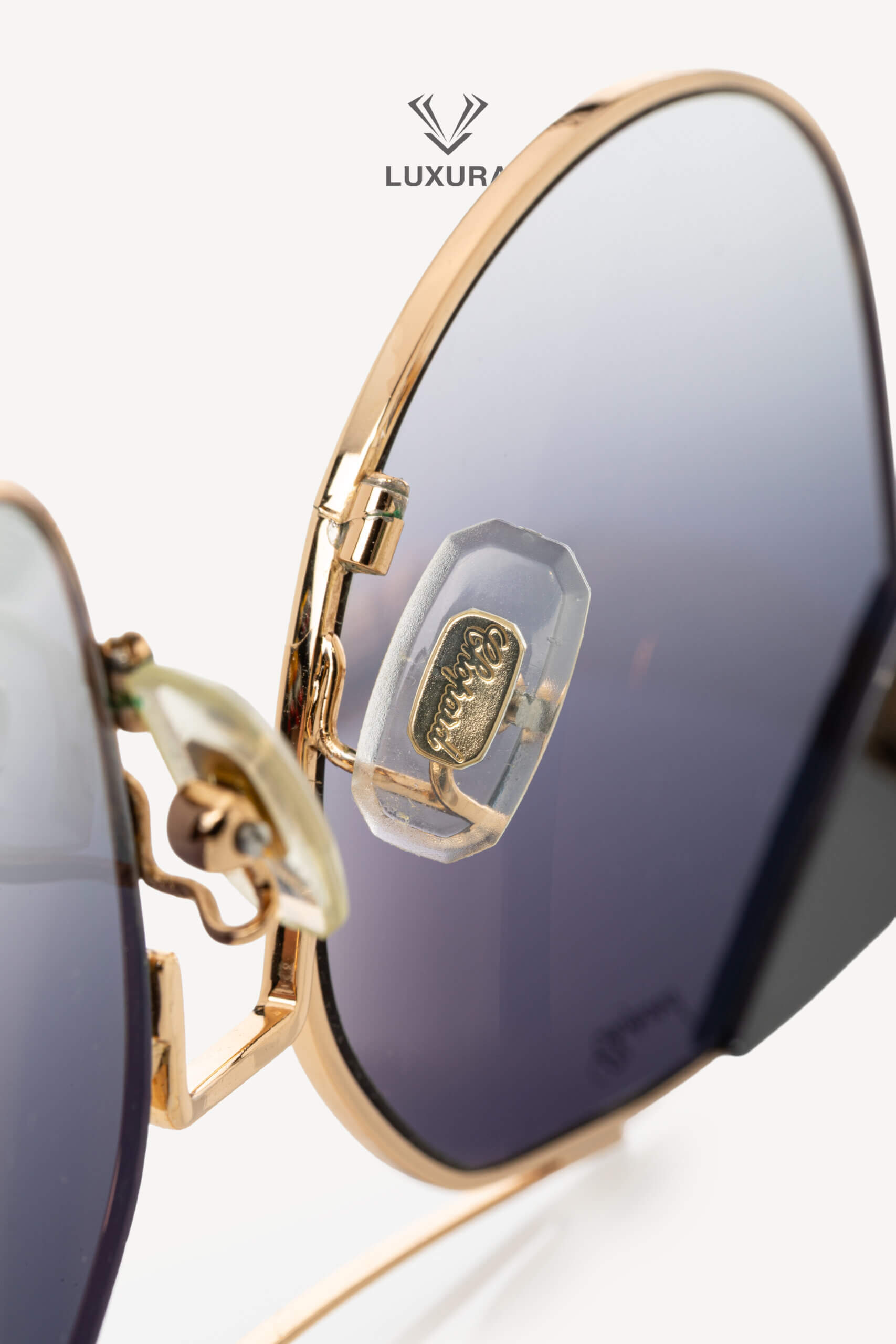 <span style="font-size: 10px;letter-spacing: .15em">HARD TO FIND</span><br> <strong>CHOPARD</strong><br> <div style="margin-top:10px;font-size:16px">SCHC40 300 Sunglasses Black</div><br> - Image 8