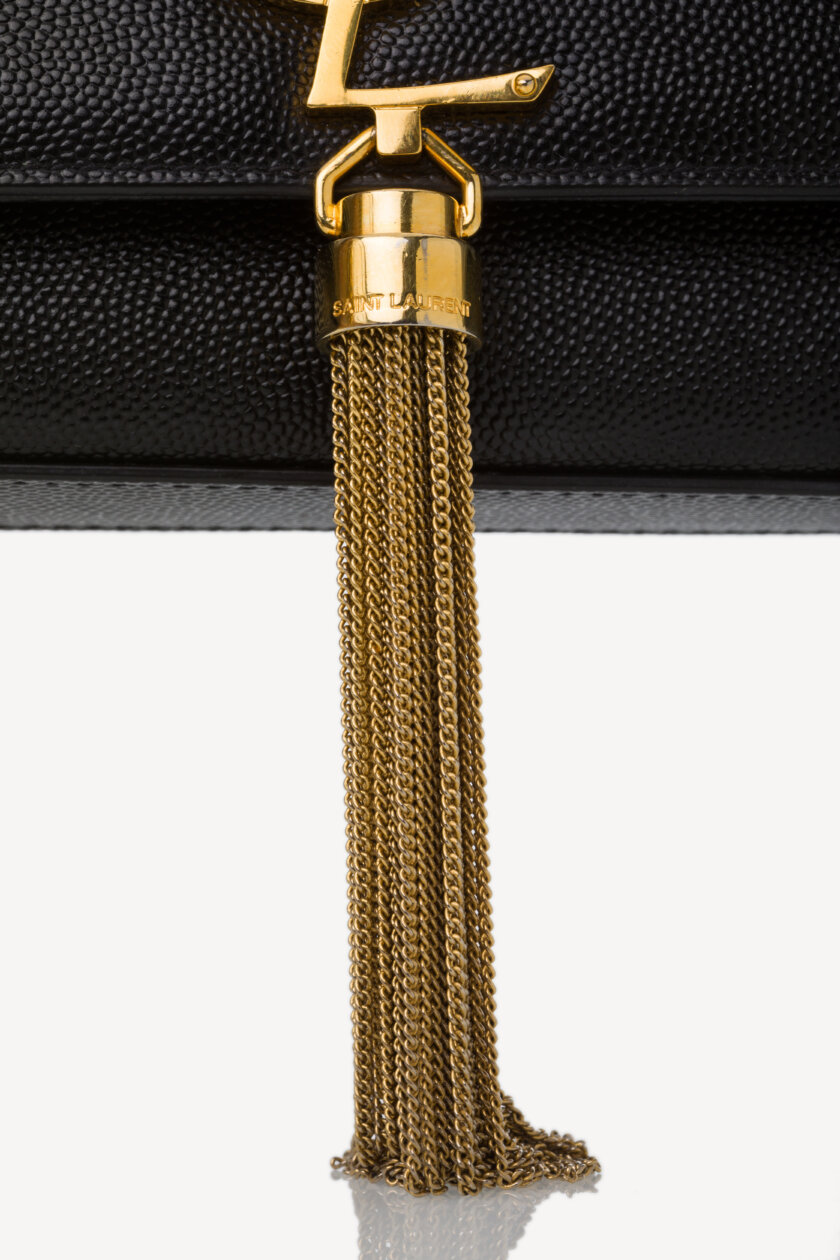 <span style="font-size: 10px; color: rgb(101, 101, 101);letter-spacing: .15em;">HARD TO FIND</span><br><strong> SAINT LAURENT </strong><br><div style="margin-top:10px; font-size:16px;">Small Kate Tassel Croc Embossed Shoulder Bag</div><br> - Image 18