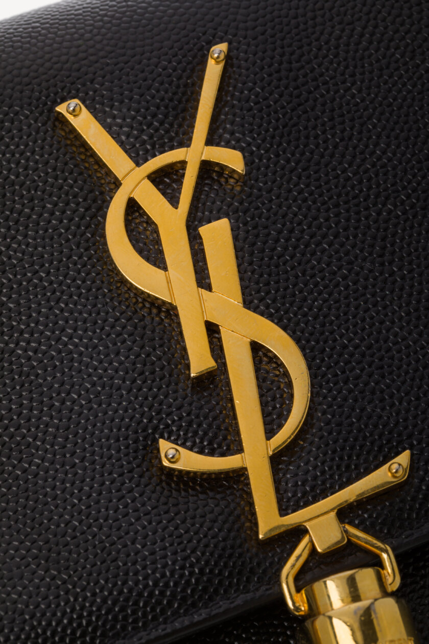 <span style="font-size: 10px; color: rgb(101, 101, 101);letter-spacing: .15em;">HARD TO FIND</span><br><strong> SAINT LAURENT </strong><br><div style="margin-top:10px; font-size:16px;">Small Kate Tassel Croc Embossed Shoulder Bag</div><br> - Image 12