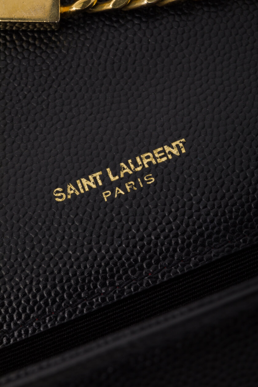 <span style="font-size: 10px; color: rgb(101, 101, 101);letter-spacing: .15em;">HARD TO FIND</span><br><strong> SAINT LAURENT </strong><br><div style="margin-top:10px; font-size:16px;">Small Kate Tassel Croc Embossed Shoulder Bag</div><br> - Image 19