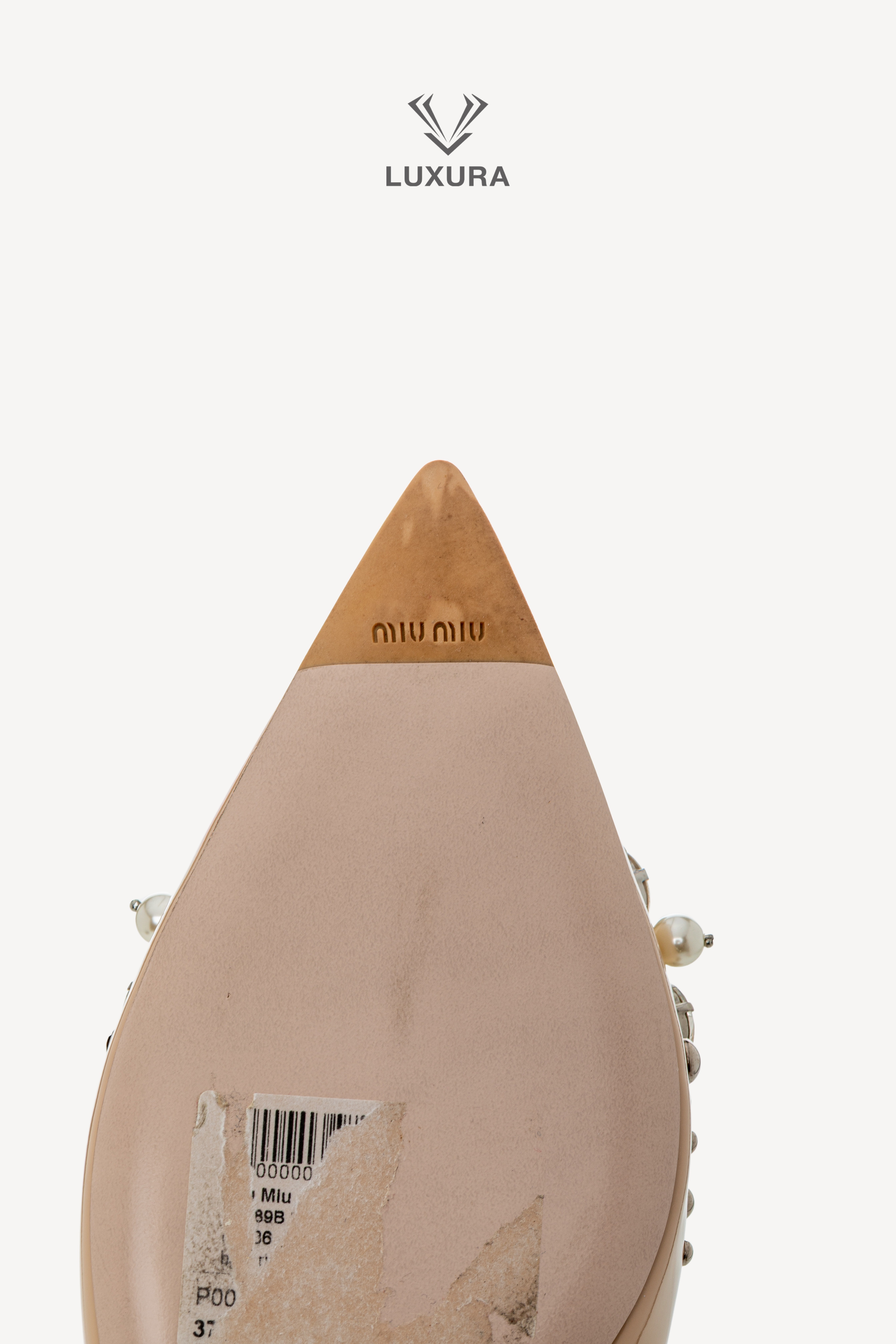<span style="font-size: 10px;letter-spacing: .15em">BEST DEAL</span><br> <strong>MIU MIU</strong><br> <div style="margin-top:10px;font-size:16px">Patent Leather Faux Pearl Embellished Pointed Toe Mules Nude 37.5</div><br> - Image 20