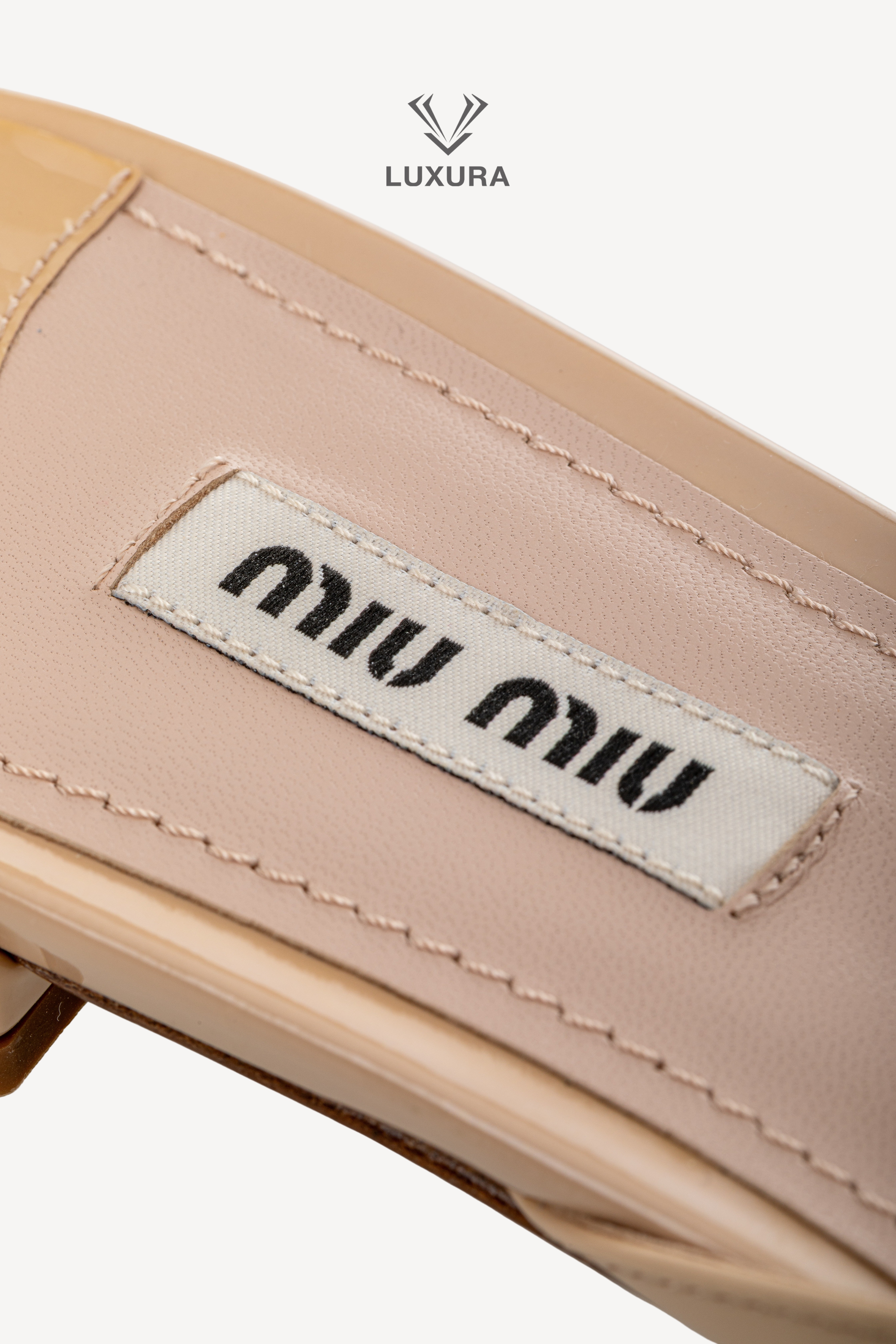 <span style="font-size: 10px;letter-spacing: .15em">BEST DEAL</span><br> <strong>MIU MIU</strong><br> <div style="margin-top:10px;font-size:16px">Patent Leather Faux Pearl Embellished Pointed Toe Mules Nude 37.5</div><br> - Image 15