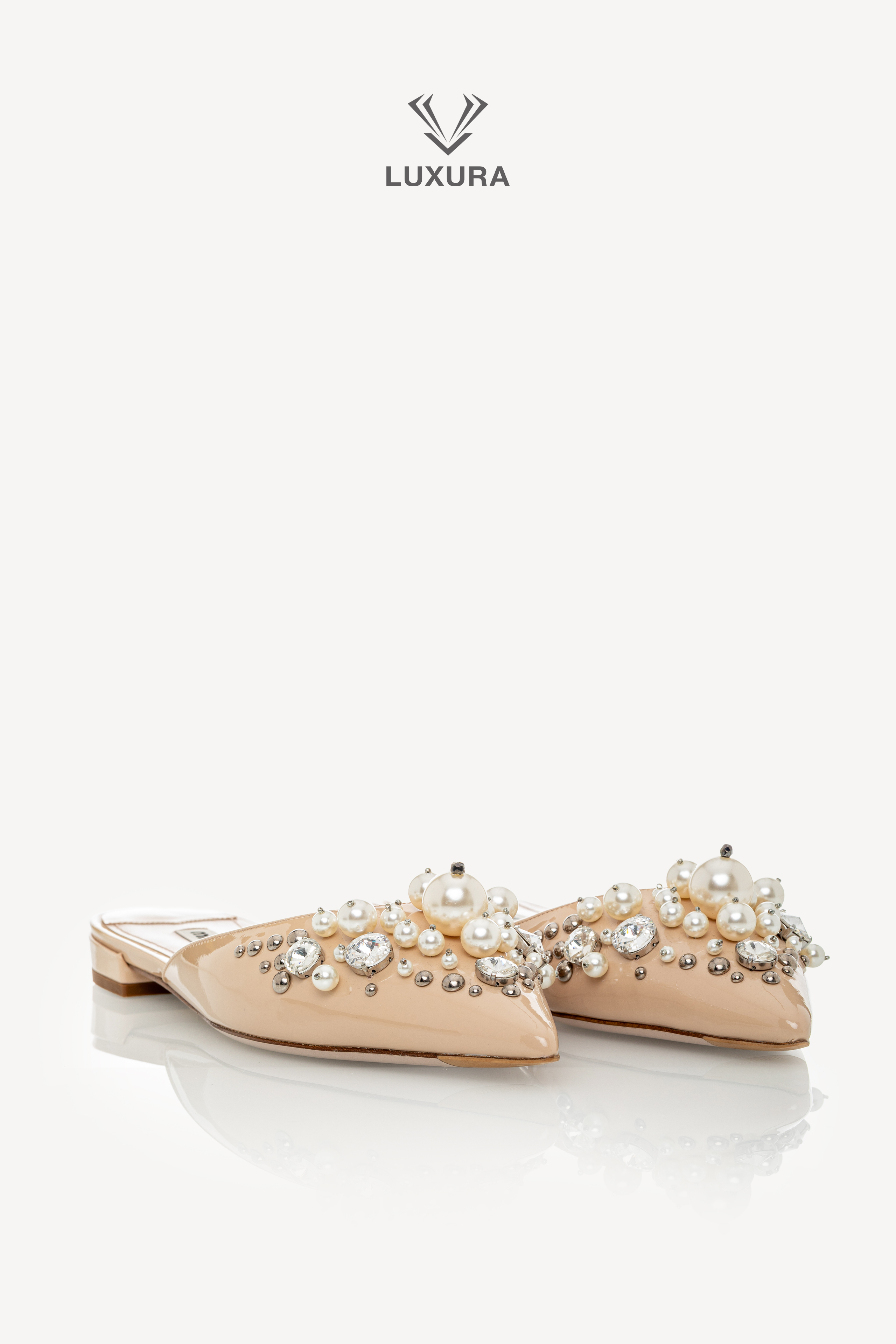 <span style="font-size: 10px;letter-spacing: .15em">BEST DEAL</span><br> <strong>MIU MIU</strong><br> <div style="margin-top:10px;font-size:16px">Patent Leather Faux Pearl Embellished Pointed Toe Mules Nude 37.5</div><br> - Image 6