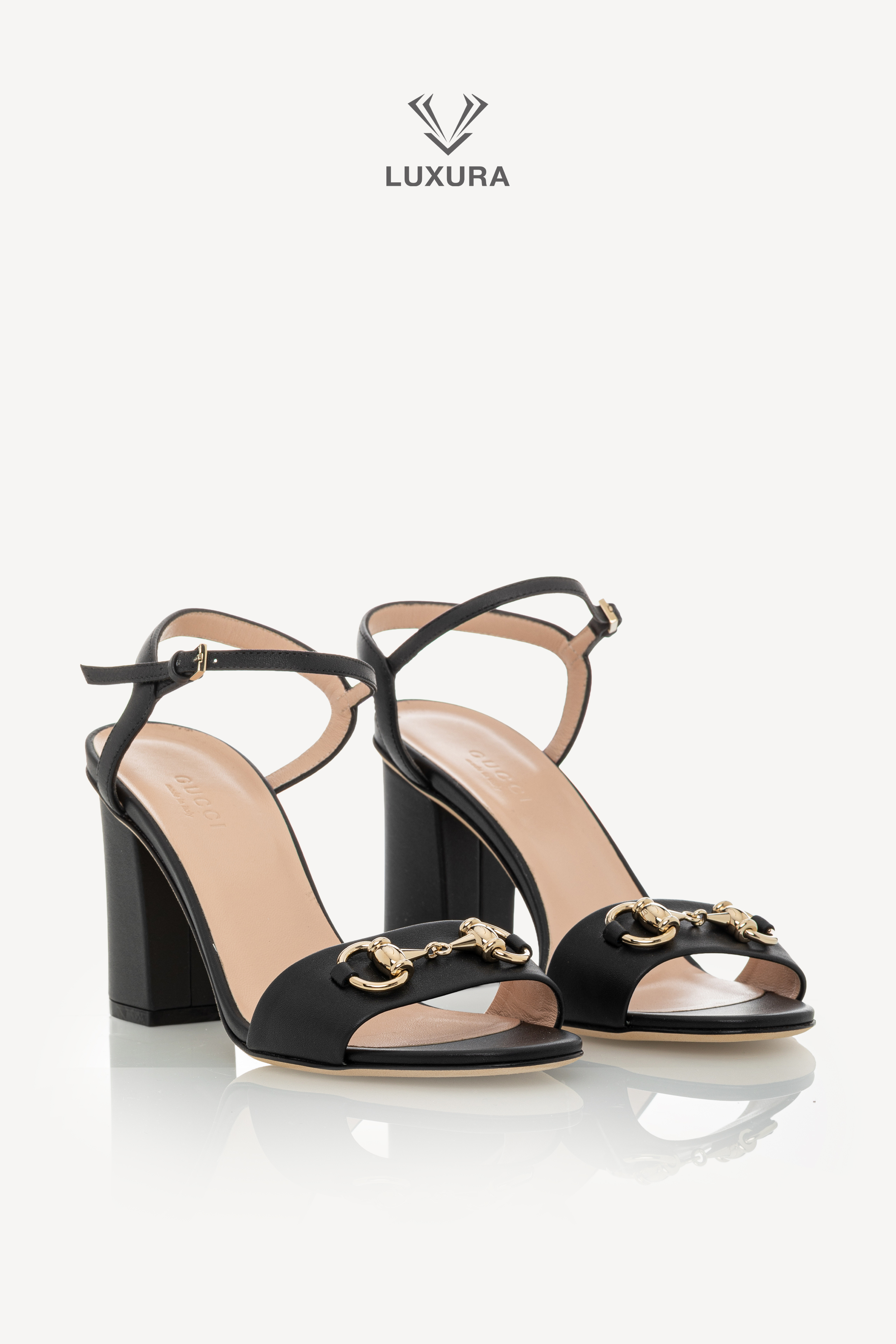 <span style="font-size: 10px;letter-spacing: .15em">HARD TO FIND</span><br>            <strong>GUCCI</strong><br>            <div style="margin-top:10px;font-size:16px">Leather Horsebit Ankle Strap Sandals 36,5 Black</div><br> - Image 5