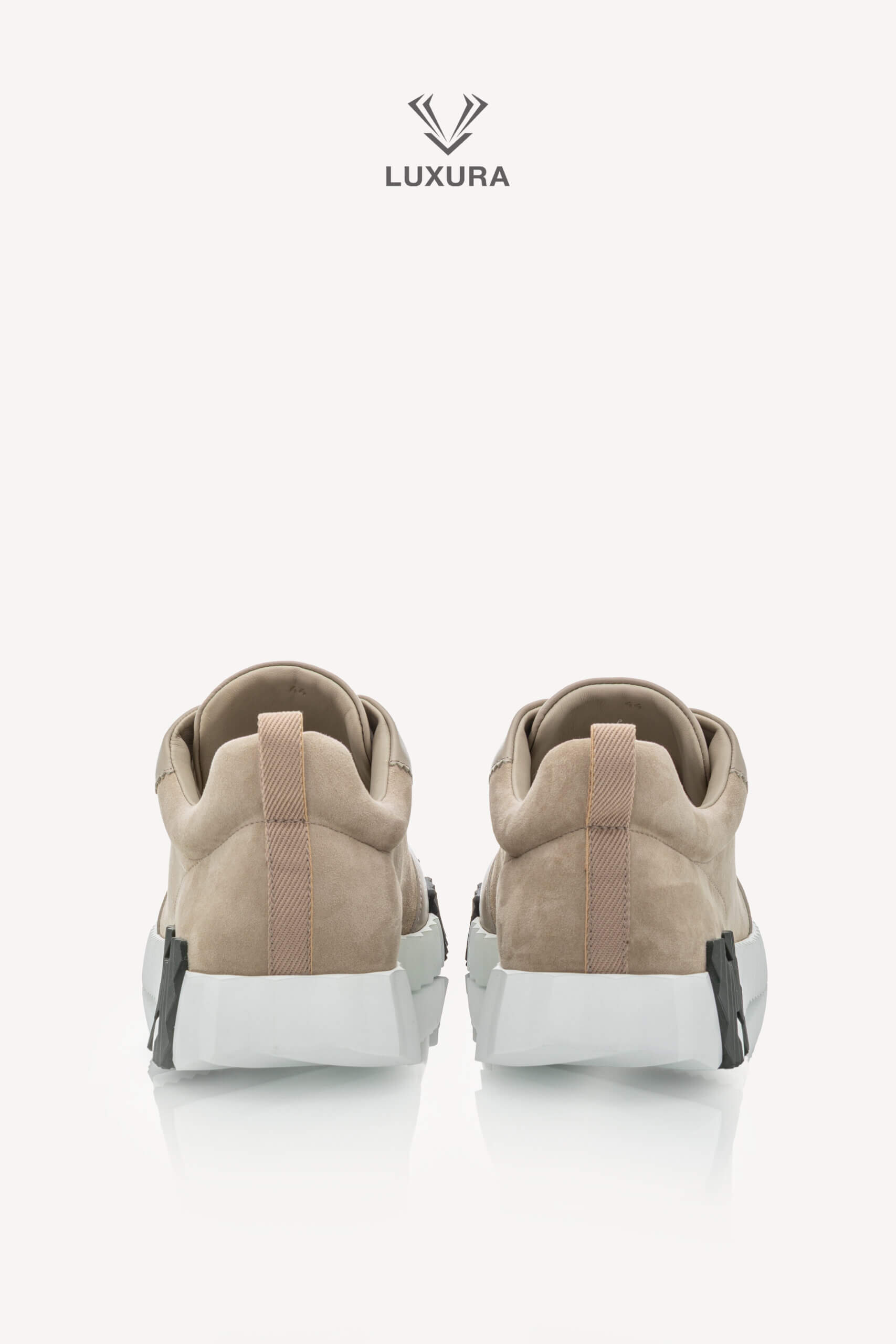 <span style="font-size: 10px;letter-spacing: .15em">HARD TO FIND</span><br> <strong>HERMES</strong><br> <div style="margin-top:10px;font-size:16px">Bouncing Sneaker Beige Esquisse 44</div><br> - Image 7