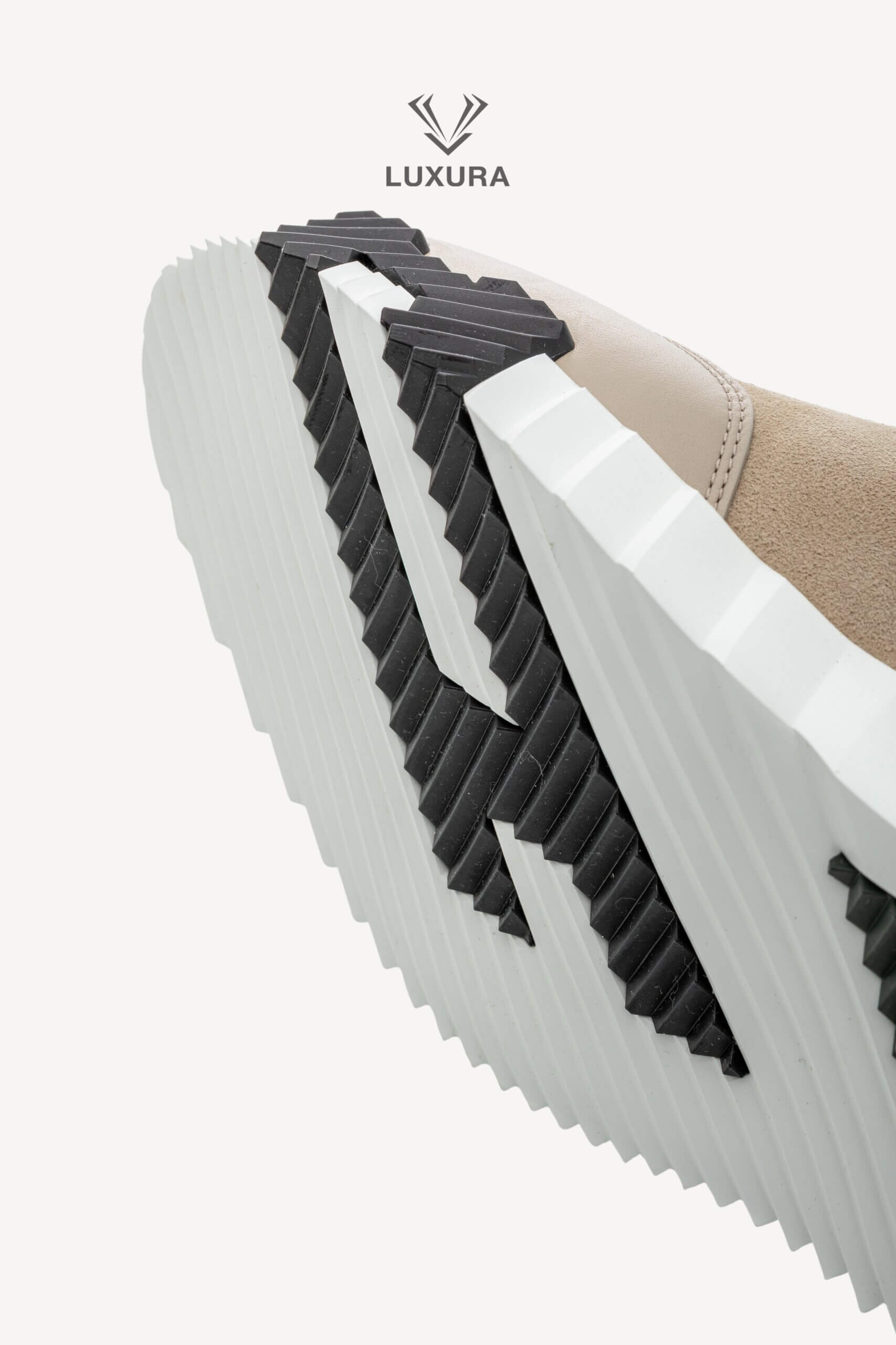 <span style="font-size: 10px;letter-spacing: .15em">HARD TO FIND</span><br> <strong>HERMES</strong><br> <div style="margin-top:10px;font-size:16px">Bouncing Sneaker Beige Esquisse 44</div><br> - Image 23