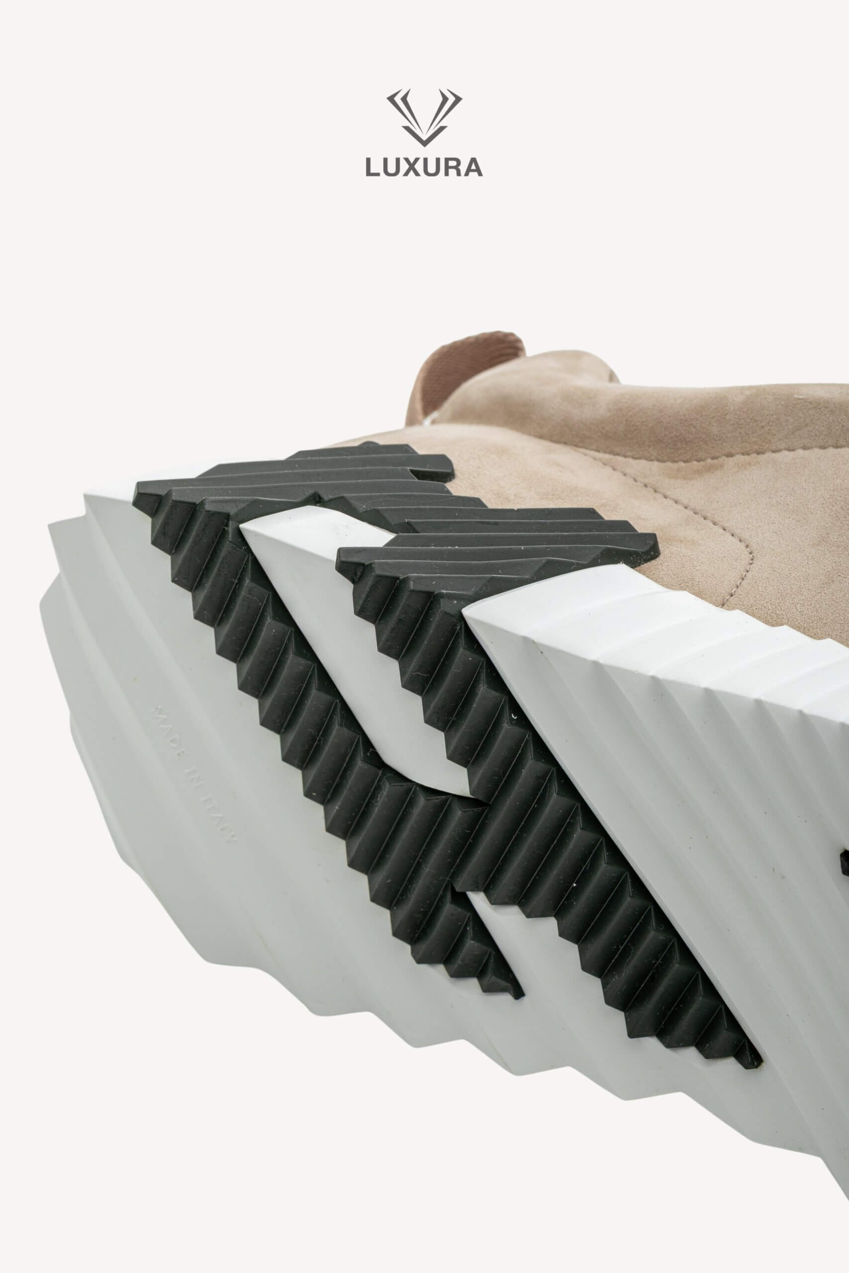 <span style="font-size: 10px;letter-spacing: .15em">HARD TO FIND</span><br> <strong>HERMES</strong><br> <div style="margin-top:10px;font-size:16px">Bouncing Sneaker Beige Esquisse 44</div><br> - Image 22