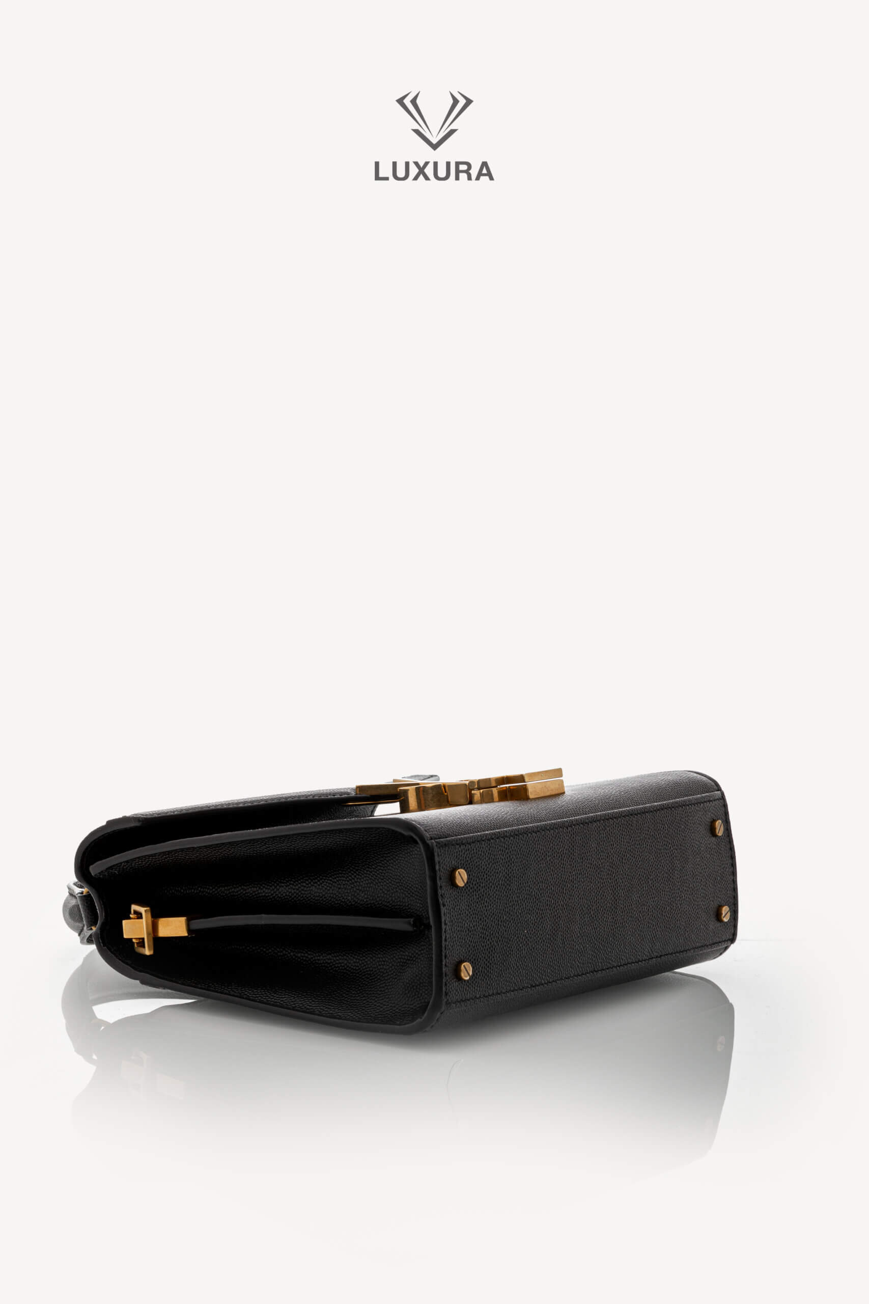 <span style="font-size: 10px;letter-spacing: .15em">HARD TO FIND</span><br>            <strong>SAINT LAURENT</strong><br>            <div style="margin-top:10px;font-size:16px">Cassandra Mini Top Handle In Grain De Poudre Embossed Leather Black</div><br> - Image 28