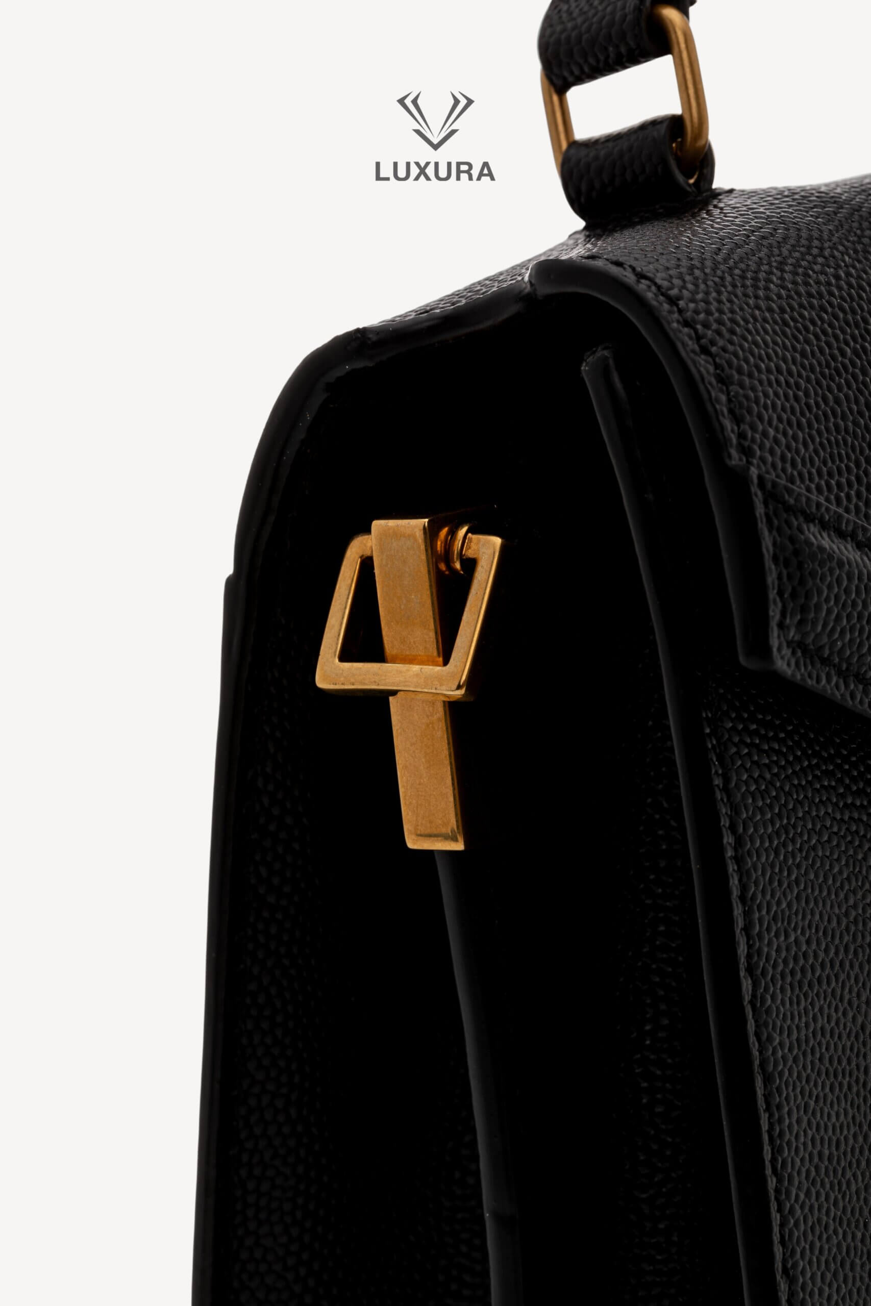 <span style="font-size: 10px;letter-spacing: .15em">HARD TO FIND</span><br>            <strong>SAINT LAURENT</strong><br>            <div style="margin-top:10px;font-size:16px">Cassandra Mini Top Handle In Grain De Poudre Embossed Leather Black</div><br> - Image 16