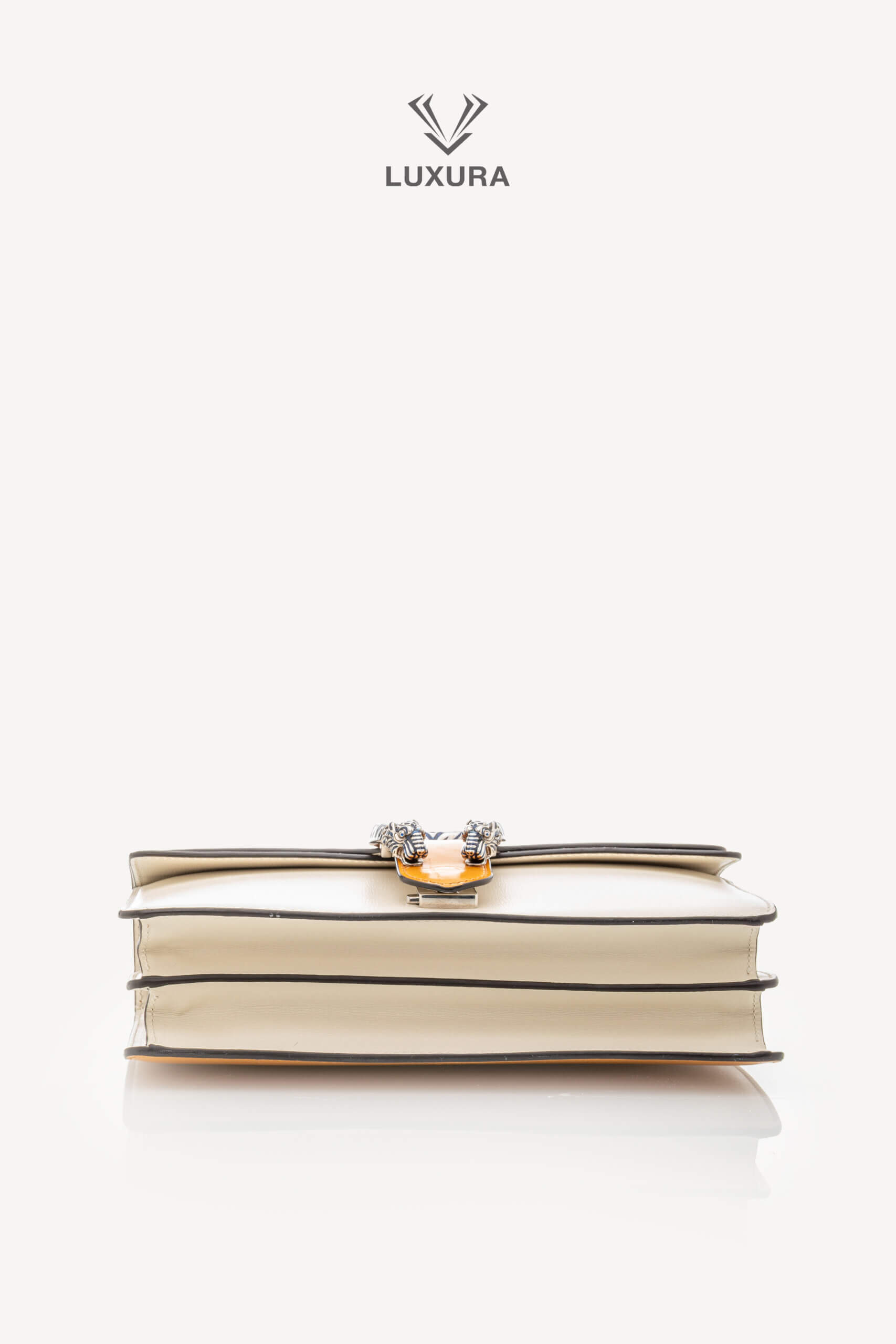 <span style="font-size: 10px;letter-spacing: .15em">HARD TO FIND</span><br> <strong>GUCCI</strong><br> <div style="margin-top:10px;font-size:16px">Azalea Calfski Tricolor Small Dionysus Shoulder Bag><br> - Image 26