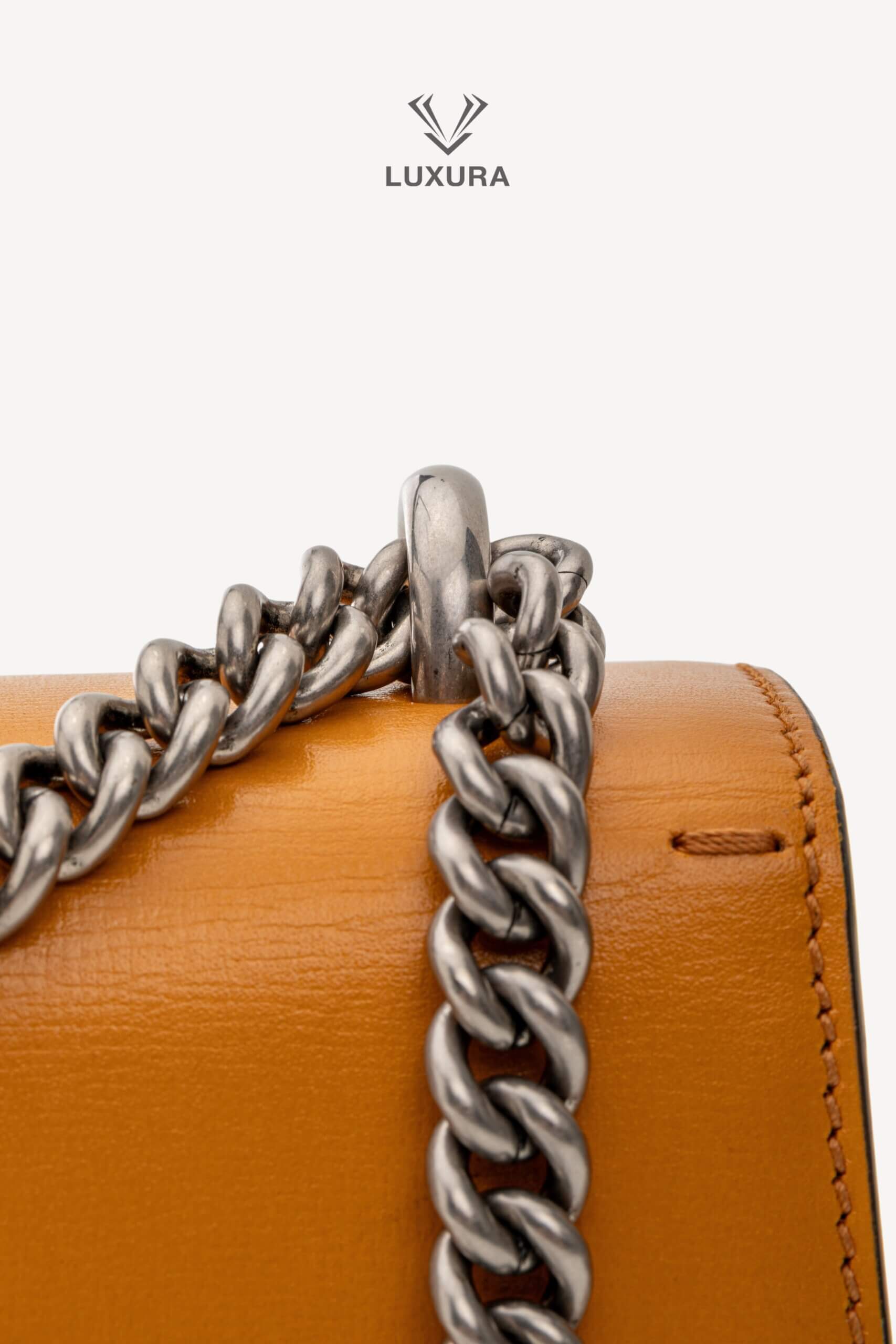 <span style="font-size: 10px;letter-spacing: .15em">HARD TO FIND</span><br> <strong>GUCCI</strong><br> <div style="margin-top:10px;font-size:16px">Azalea Calfski Tricolor Small Dionysus Shoulder Bag><br> - Image 15