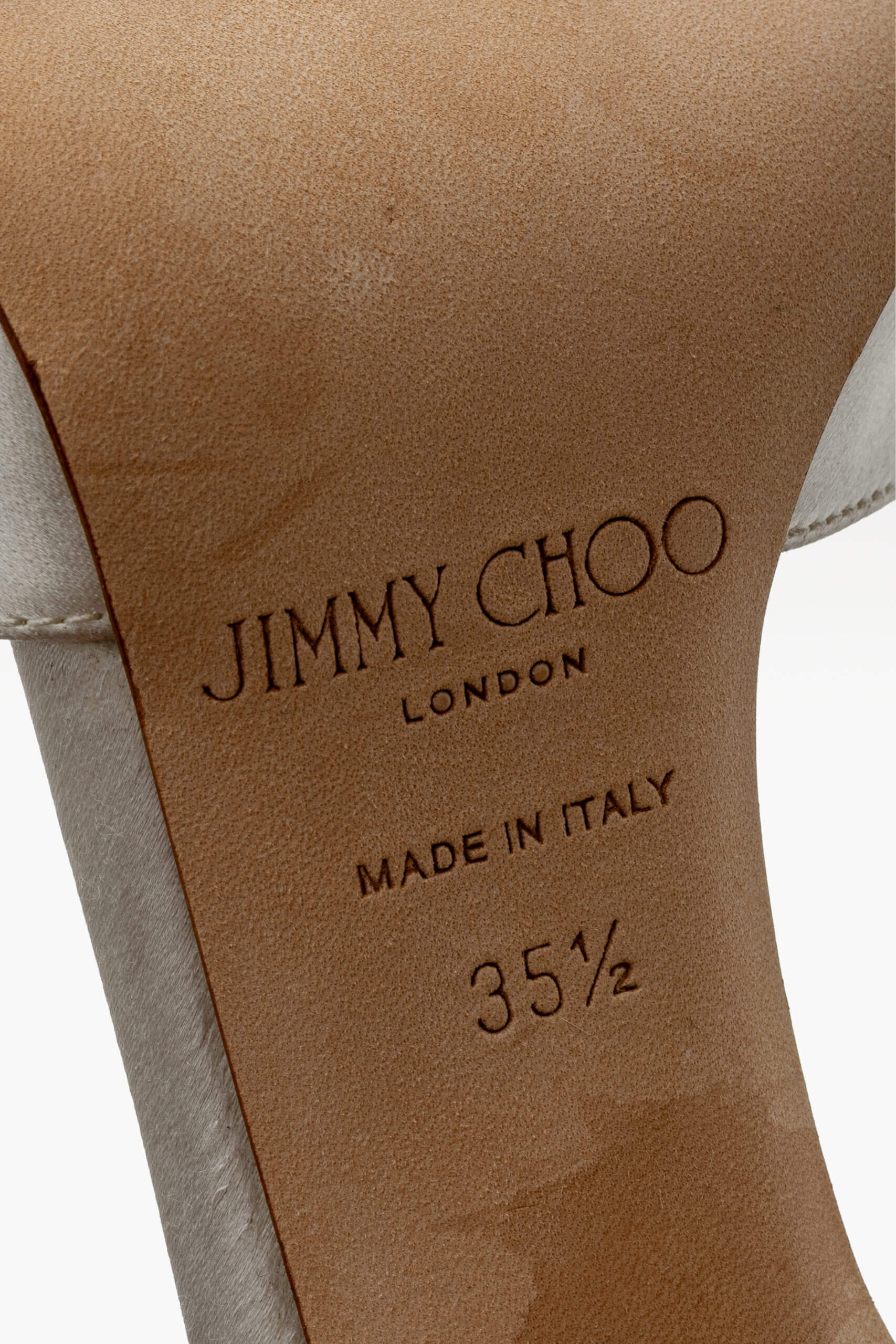 <span style="font-size: 10px;letter-spacing: .15em"></span><br>
<strong>JIMMY CHOO</strong><br>
<div style="margin-top:10px;font-size:16px">Saeda 85 Crystal Embellished Satin Sandals Ivory 35.5</div><br> - Image 11