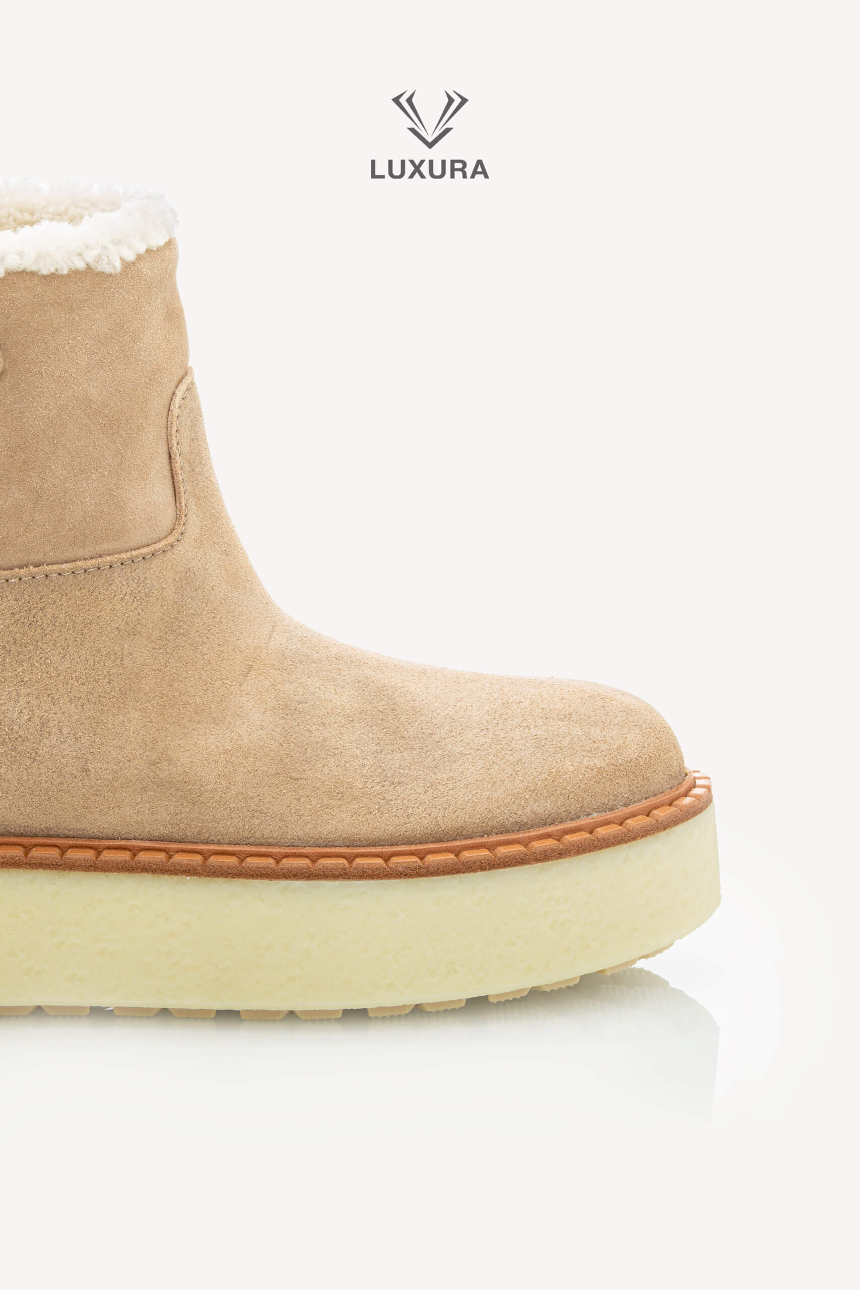 <span style="font-size: 10px; color: rgb(101, 101, 101);letter-spacing: .15em;">HARD TO FIND</span><br><strong> PRADA </strong><br><div style="margin-top:10px; font-size:16px;"> Suede Booties Ecru 39.5 </div><br> - Image 14