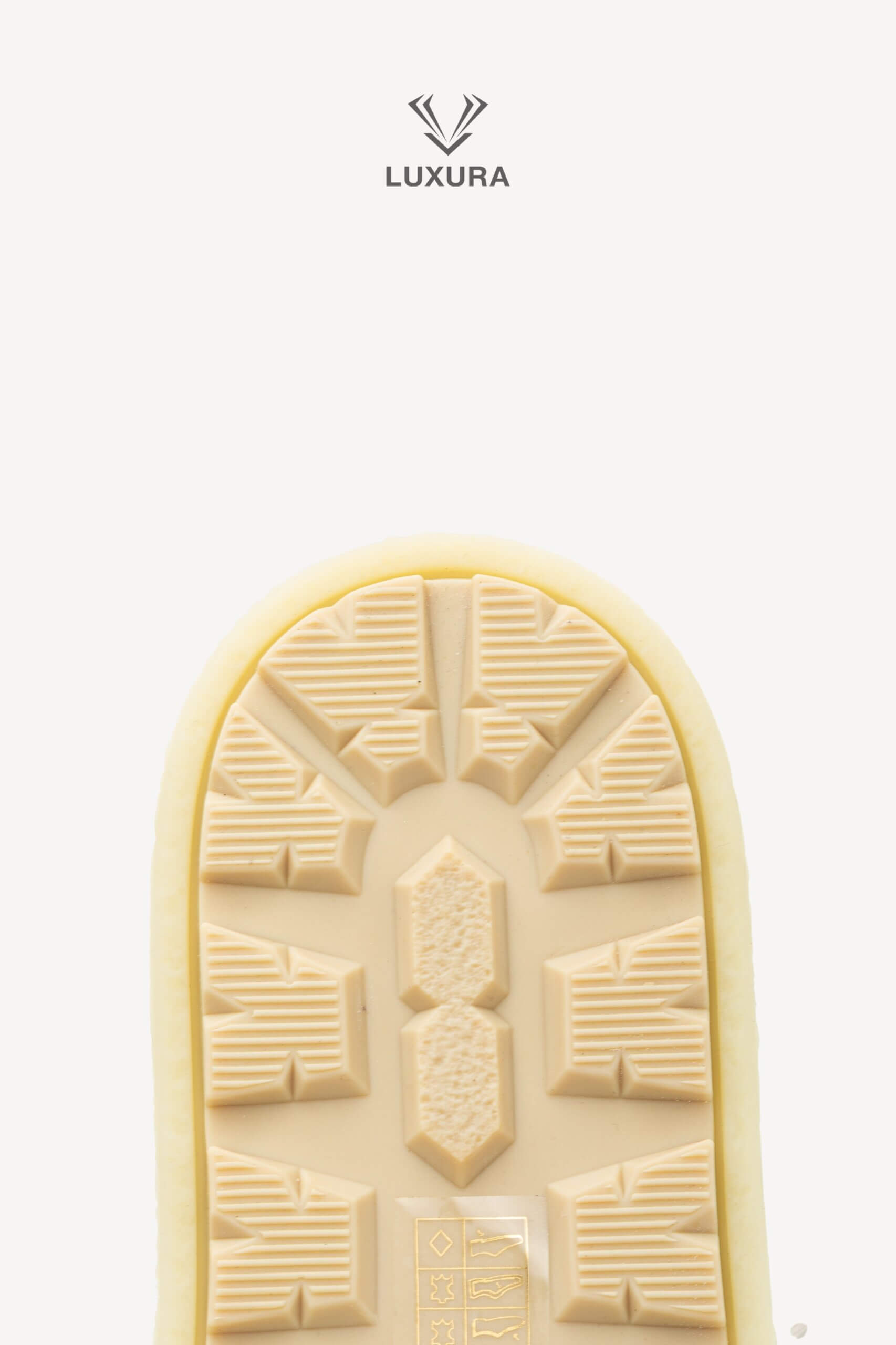 <span style="font-size: 10px; color: rgb(101, 101, 101);letter-spacing: .15em;">HARD TO FIND</span><br><strong> PRADA </strong><br><div style="margin-top:10px; font-size:16px;"> Suede Booties Ecru 39.5 </div><br> - Image 21