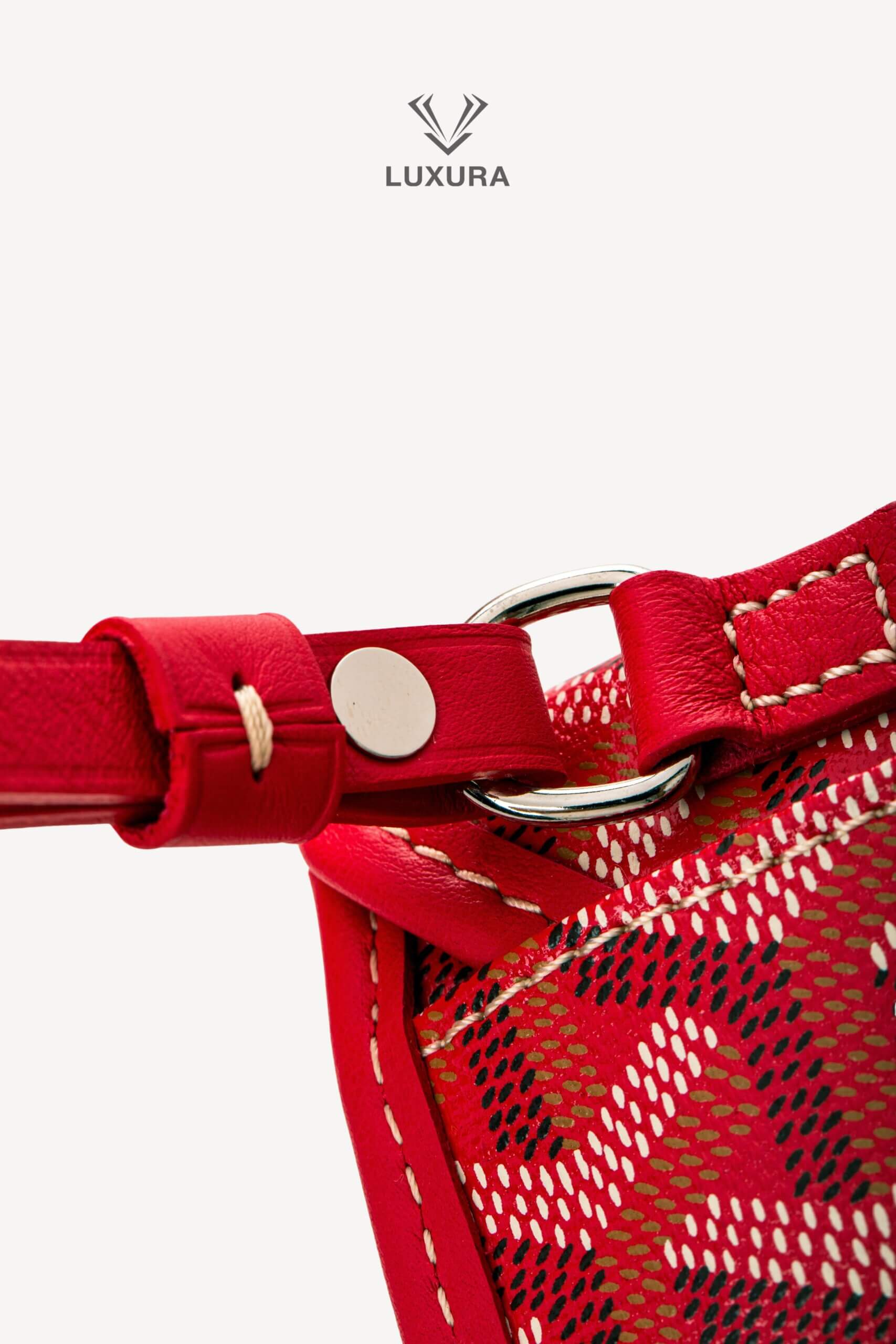 <span style="font-size: 10px;letter-spacing: .15em"></span><br> <strong>GOYARD</strong><br> <div style="margin-top:10px;font-size:16px">Goyardine Reversible Mini Anjou Red</div><br> - Image 15