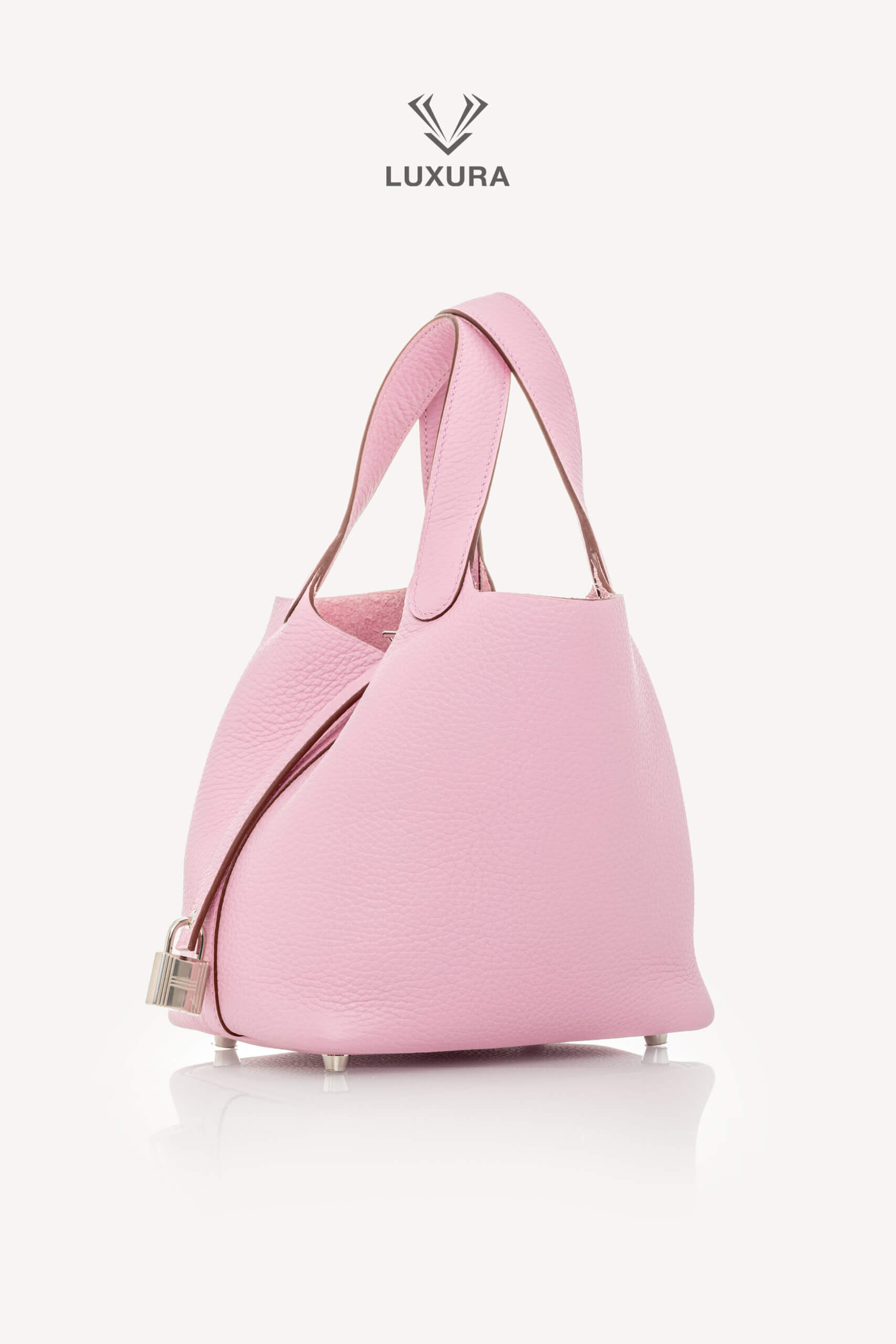 <span style="font-size: 10px;letter-spacing: .15em">HARD TO FIND</span><br>            <strong>HERMES</strong><br>            <div style="margin-top:10px;font-size:16px">Taurillon Clemence Picotin Lock 18 Mauve Sylvestre Palladium Hardware</div><br> - Image 16