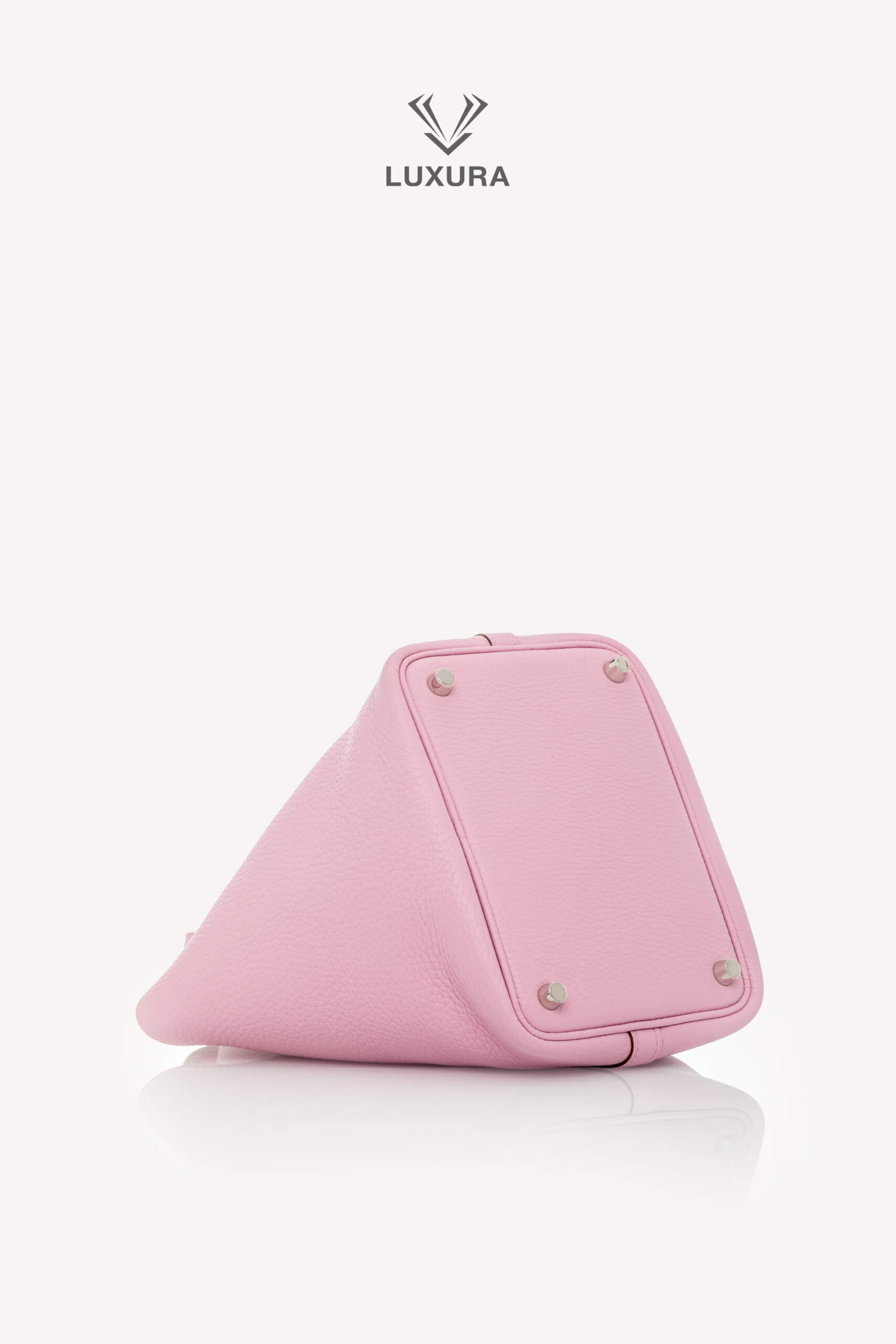 <span style="font-size: 10px;letter-spacing: .15em">HARD TO FIND</span><br>            <strong>HERMES</strong><br>            <div style="margin-top:10px;font-size:16px">Taurillon Clemence Picotin Lock 18 Mauve Sylvestre Palladium Hardware</div><br> - Image 14